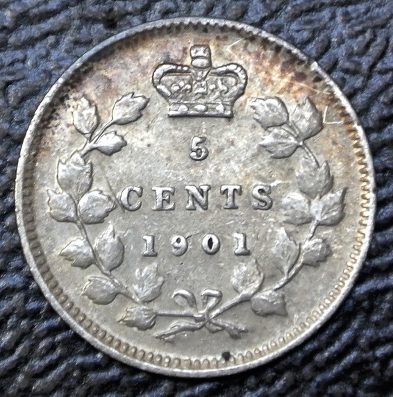 OLD CANADIAN COIN 1901 - 5 CENTS - .925 SILVER - Victoria - Some Rainbow Tone
