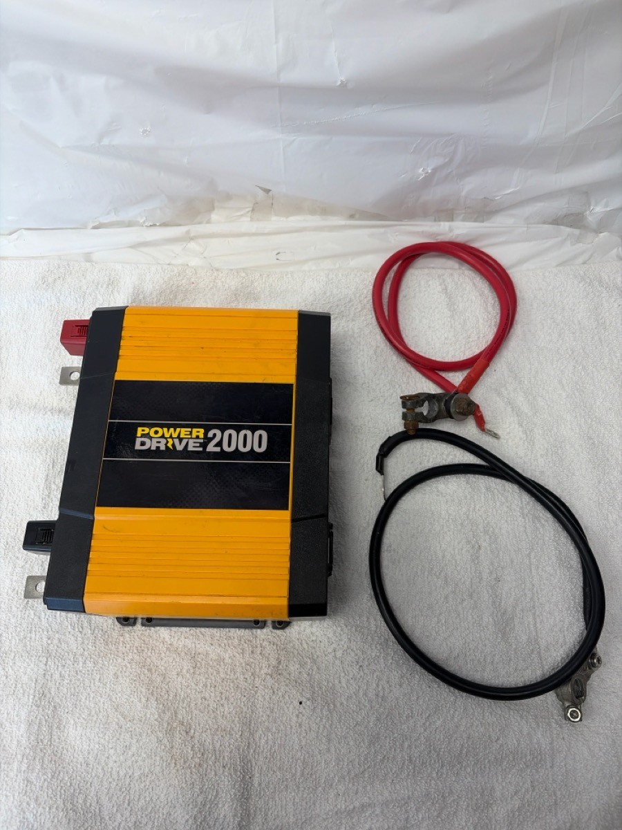 PRE OWNED POWERDRIVE 2000W POWER INVERTER (P23016623)