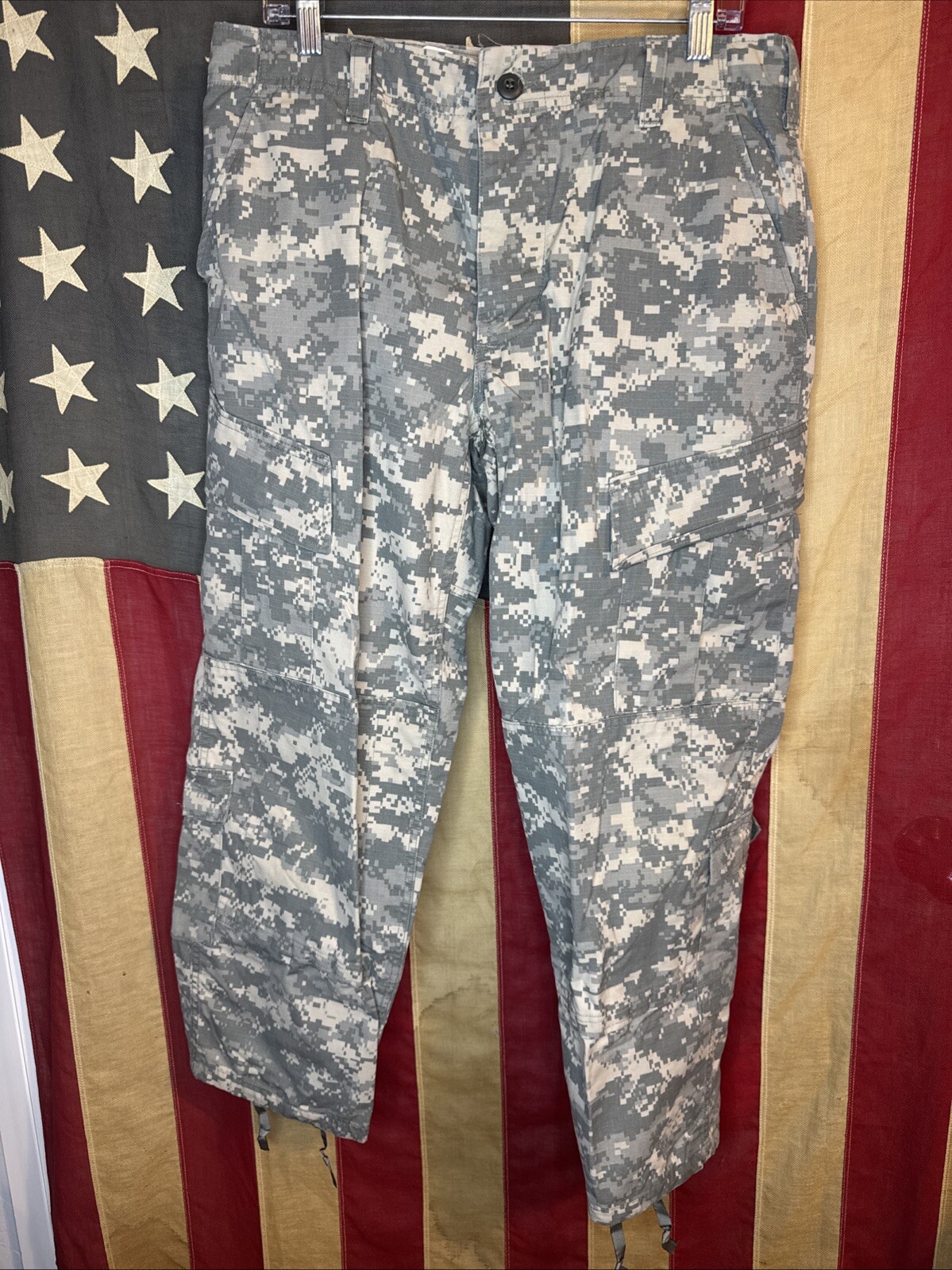 Medium XShort - Army Combat Pants ACU Digital Camo USGI 7809