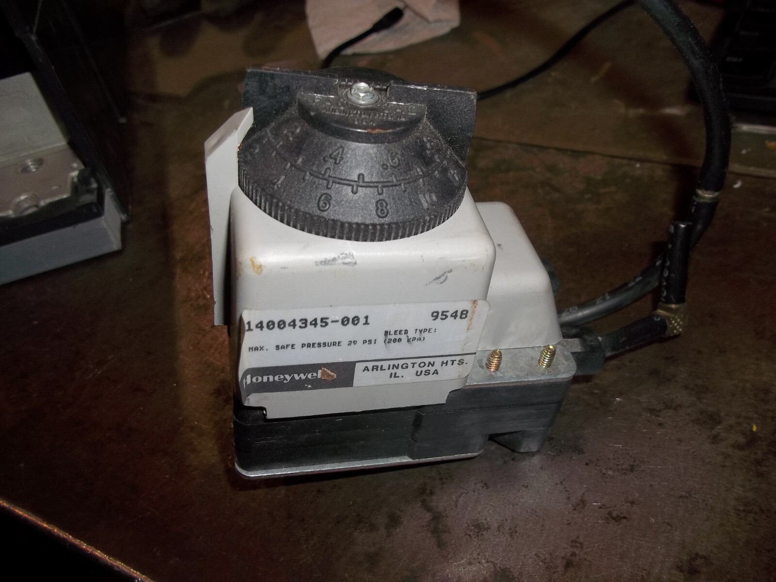 HONEYWELL 14004345-001 ACTUATOR POSITIONER (165-1)