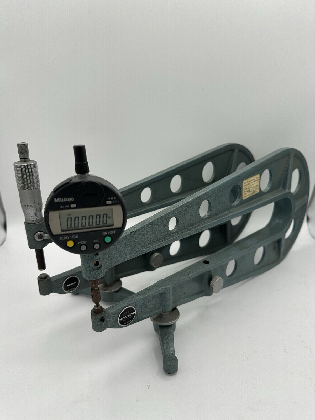 Set of 2 Mitutoyo Micrometer 13” 0 to 1” From Japan model 118-107