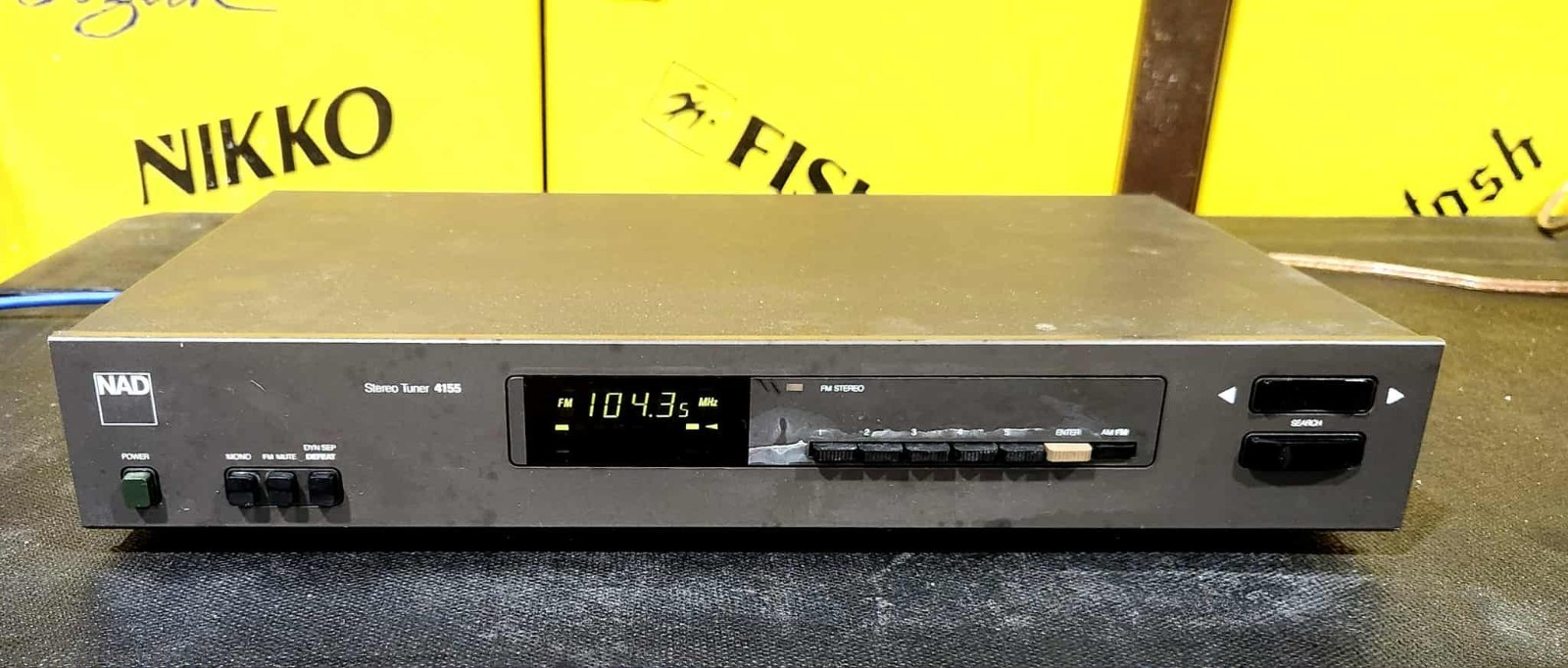 NAD 4155 Stereo Tuner - Vintage - works great