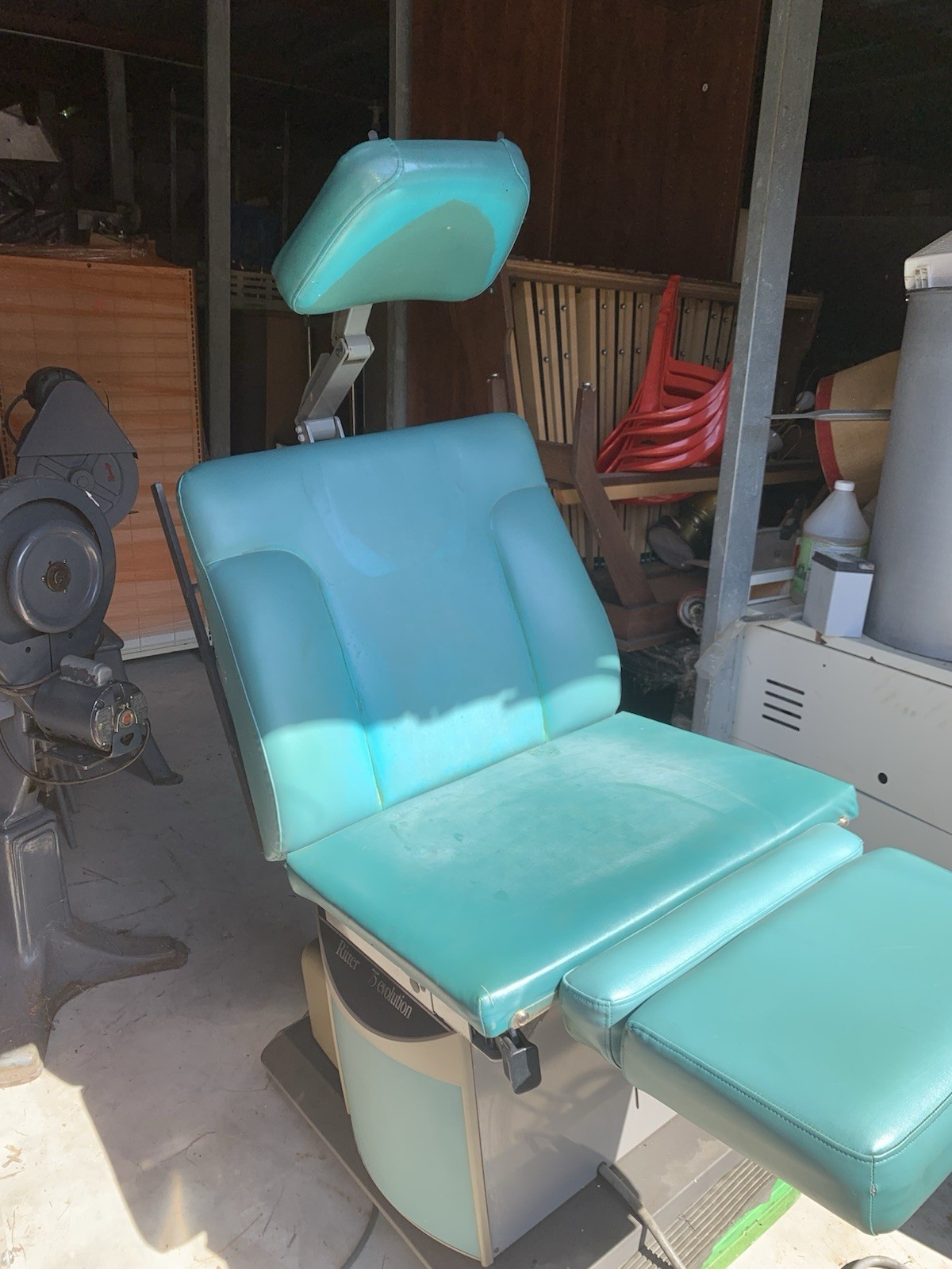 Ritter Midmark Model 119-014 75L Evolution Powered Examination Chair ~ 31423