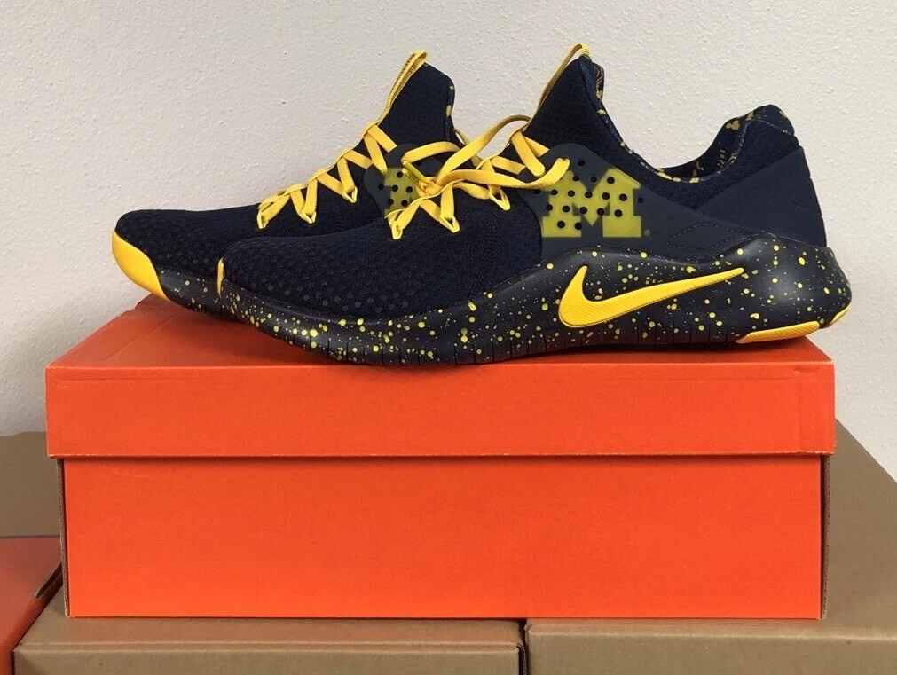 Nike Free TR 8 Michigan Size 11 Blue Yellow AR0419 400 NEW W/Box