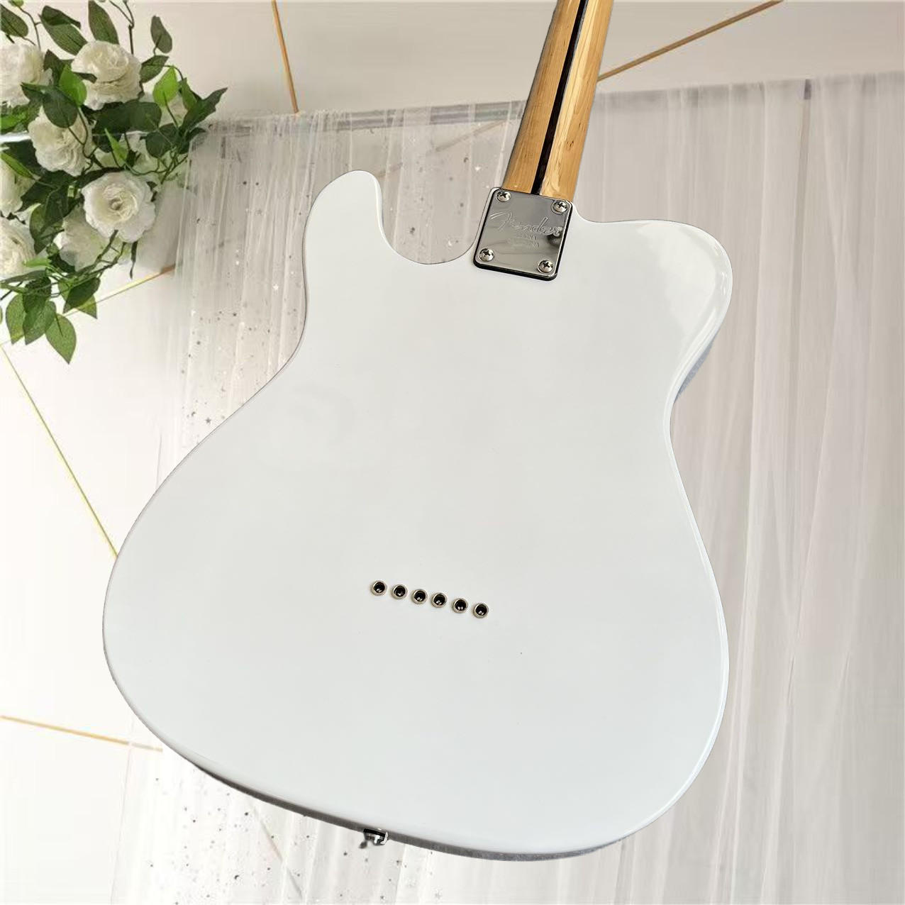 エレキギター、新品、高品質、送料無料、6弦、音質優美、ブラウン。