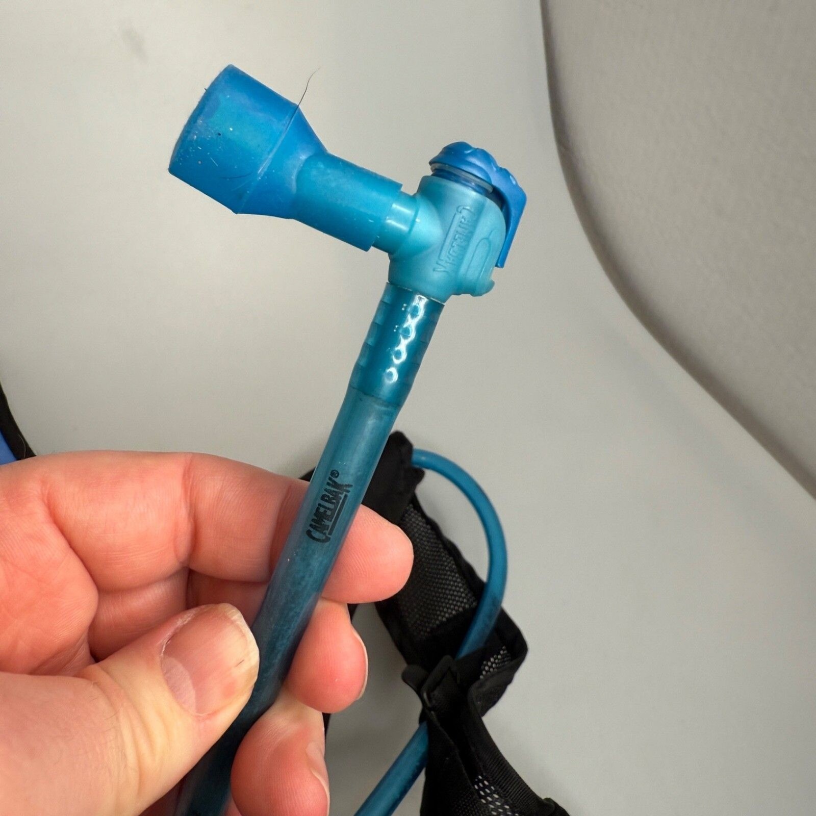 CamelBak Hydrobak 1.5L/50oz – Blue/Black Hydration Pack-
