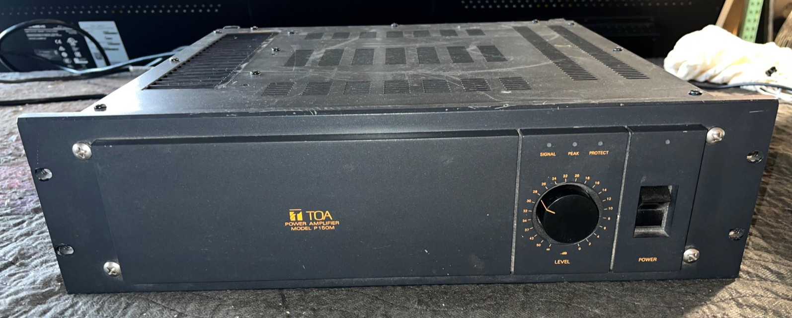 TOA Model P150M Power Amplifier 220W 4 ohm Tested Works Great