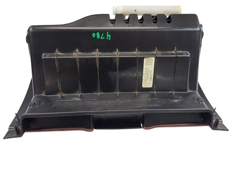 SILVRDO15 2017 Glove Box 600726