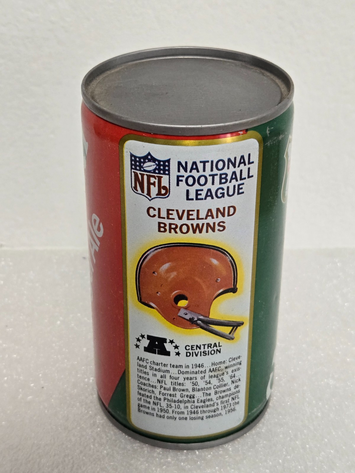 Vintage Canada Dry NFL Football Team Helmet Cleveland Browns Steel Soda Pop Can