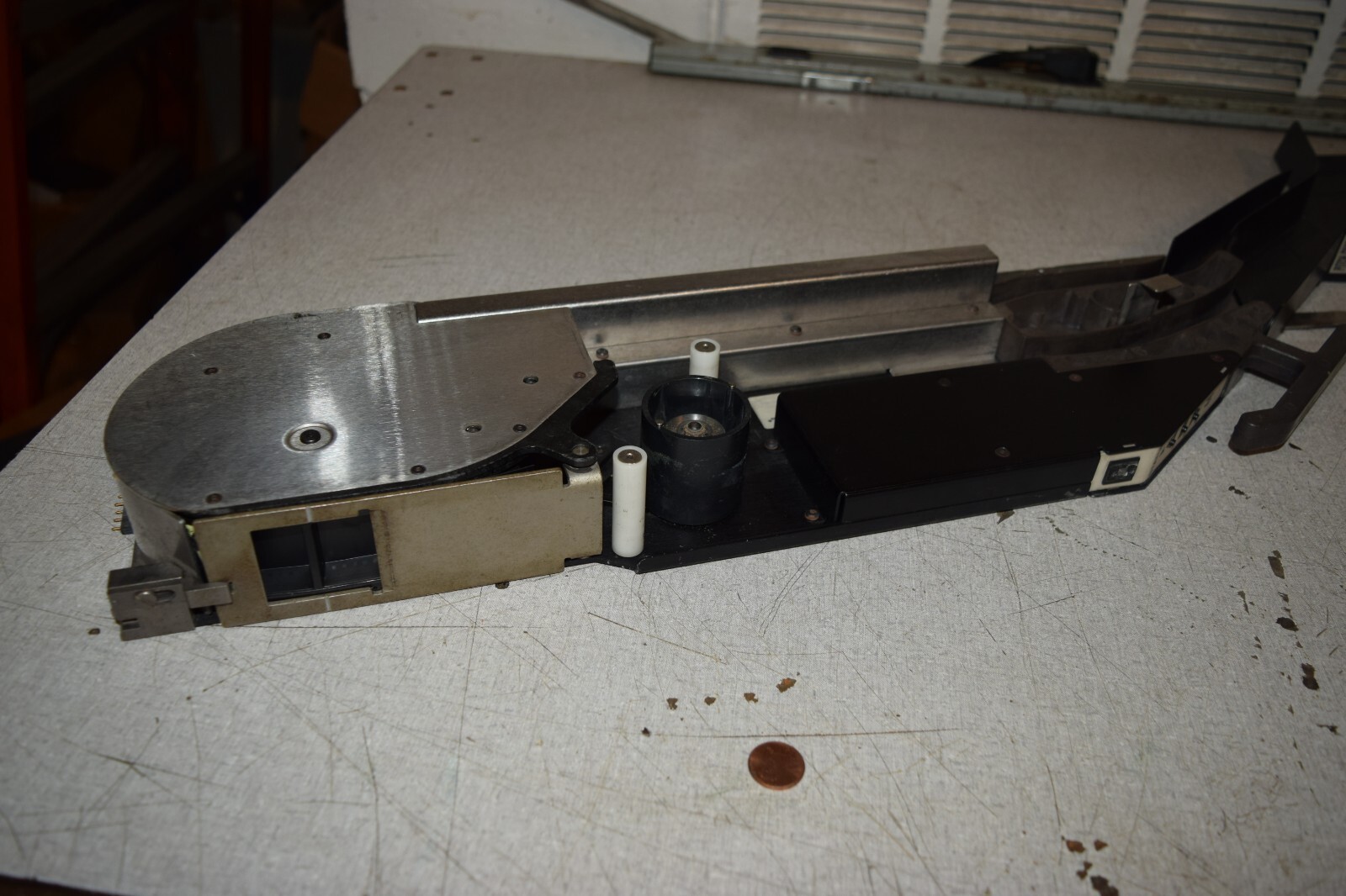 Universal Instruments Dover Technology Feeder 47176103
