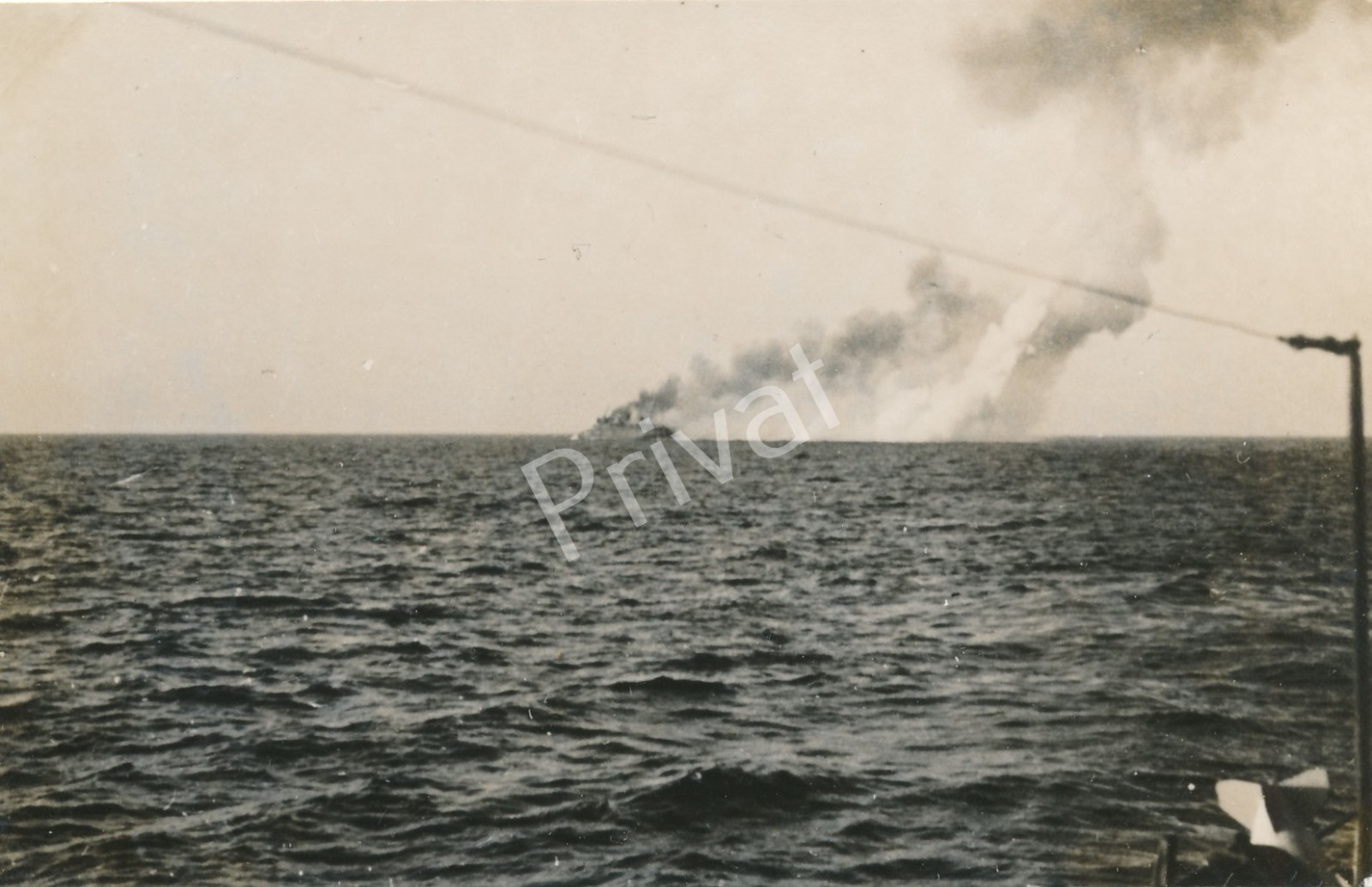 Photo Kriegsmarine Minenship Königin Luise Sinking Helsinki 25.09.1941 M1.84