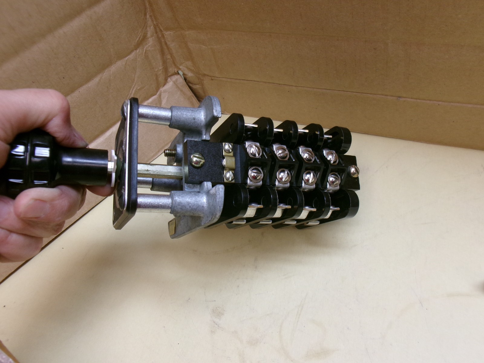 General Electric GE Rotary Switch 16SB1DB806SRM4K