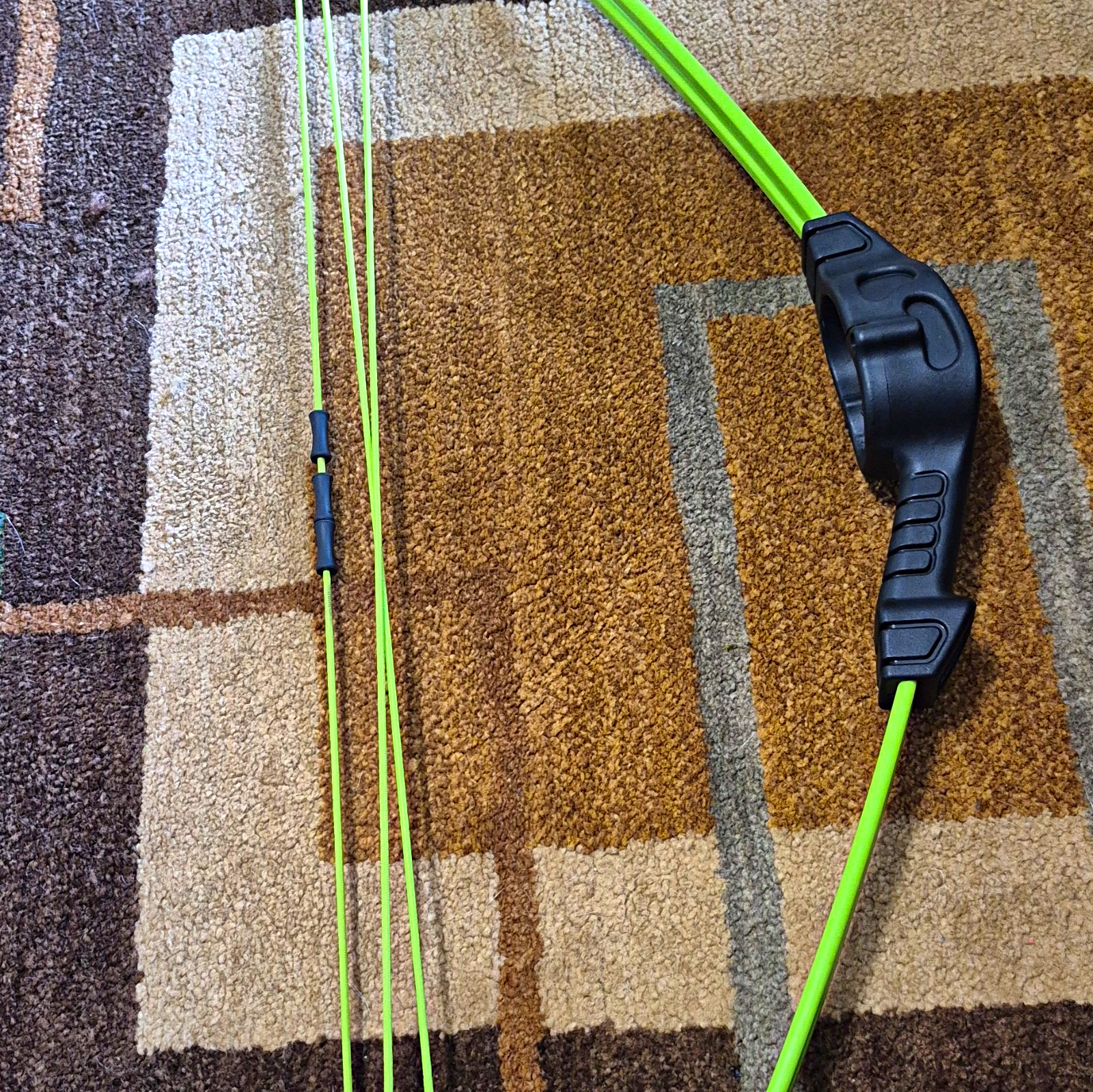 33 Inch Smith Green Full Containment Whisker Biscuit Arrow Rest Compound Bow
