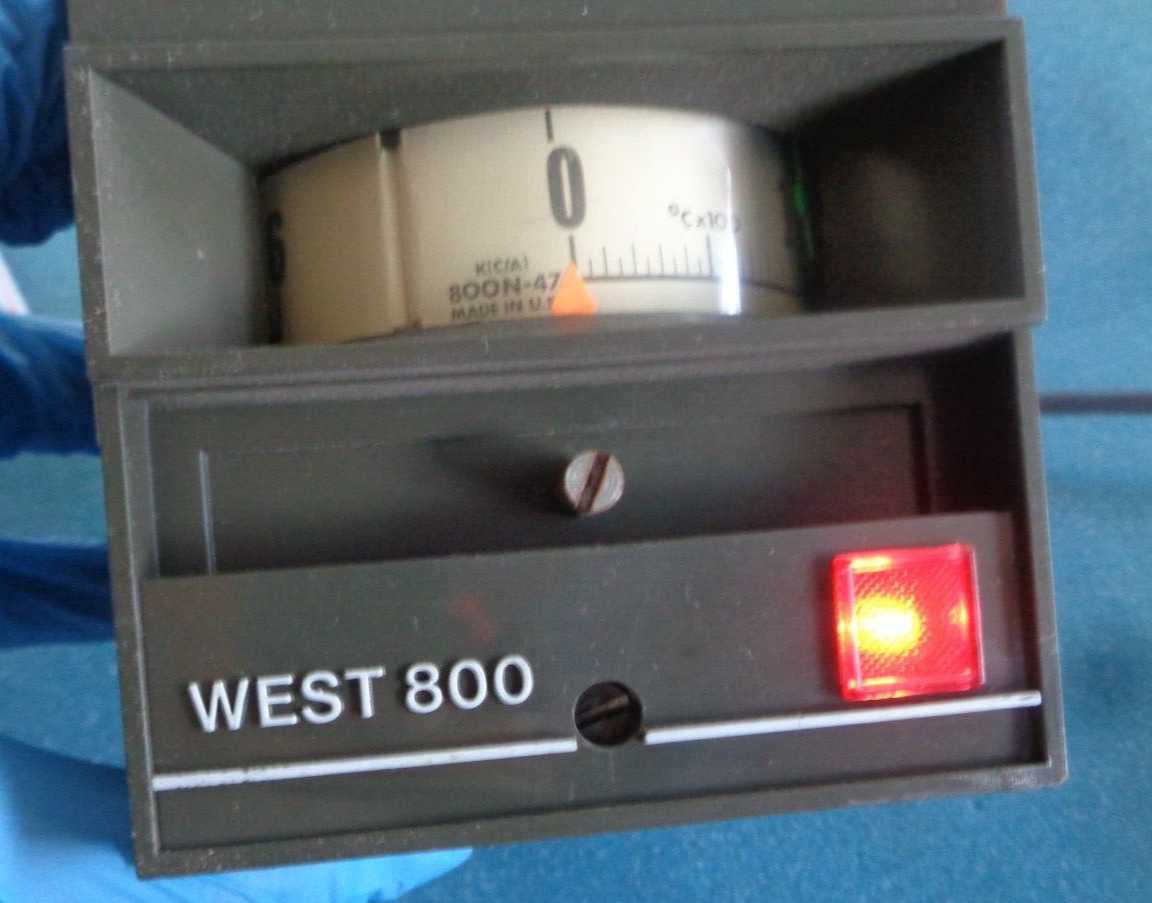 West Instruments 800 800N-47 Temperature Controller West 800 0-600 Degrees C