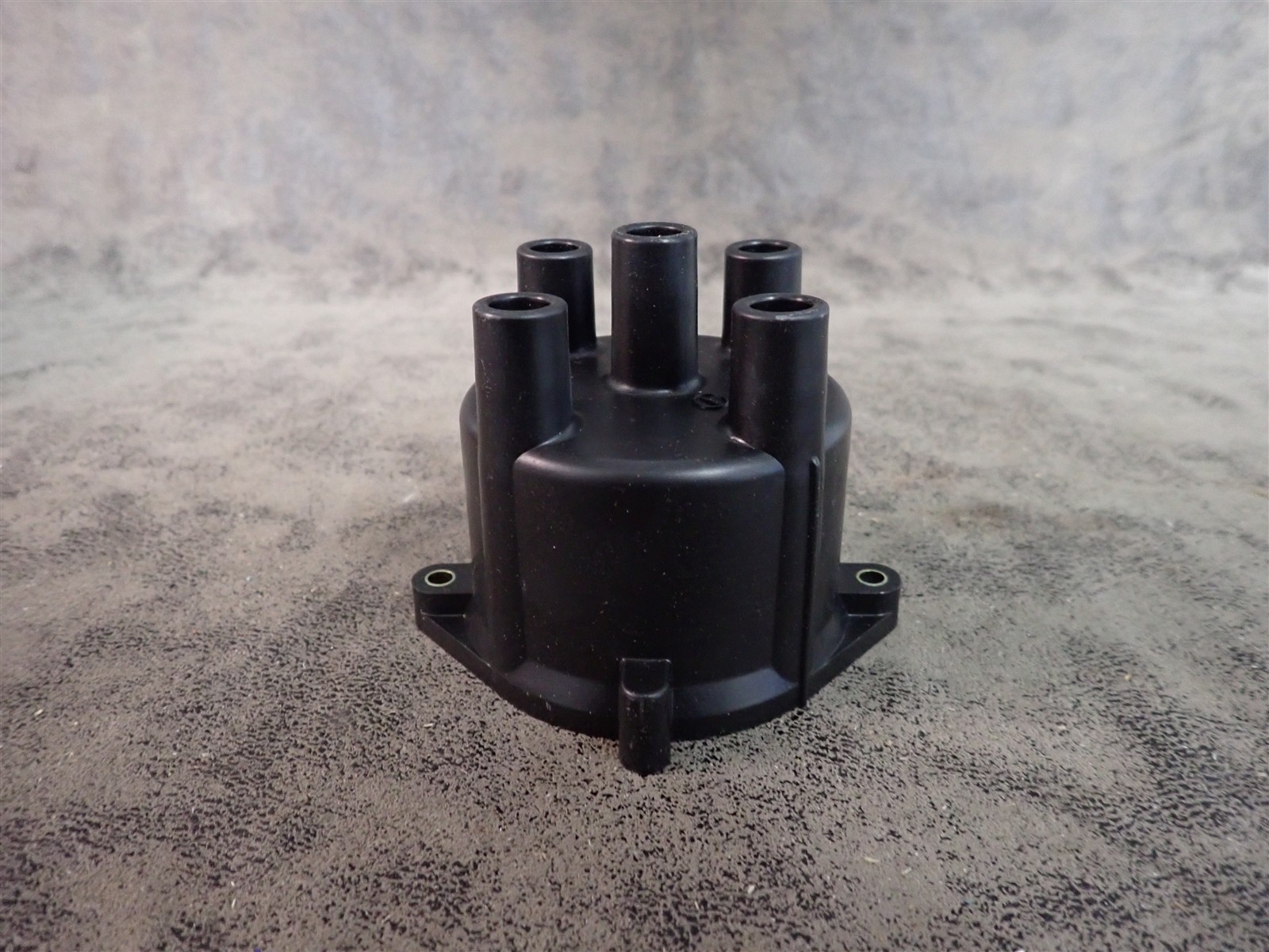 NEW WVE 5D1246 Distributor Cap (G217)