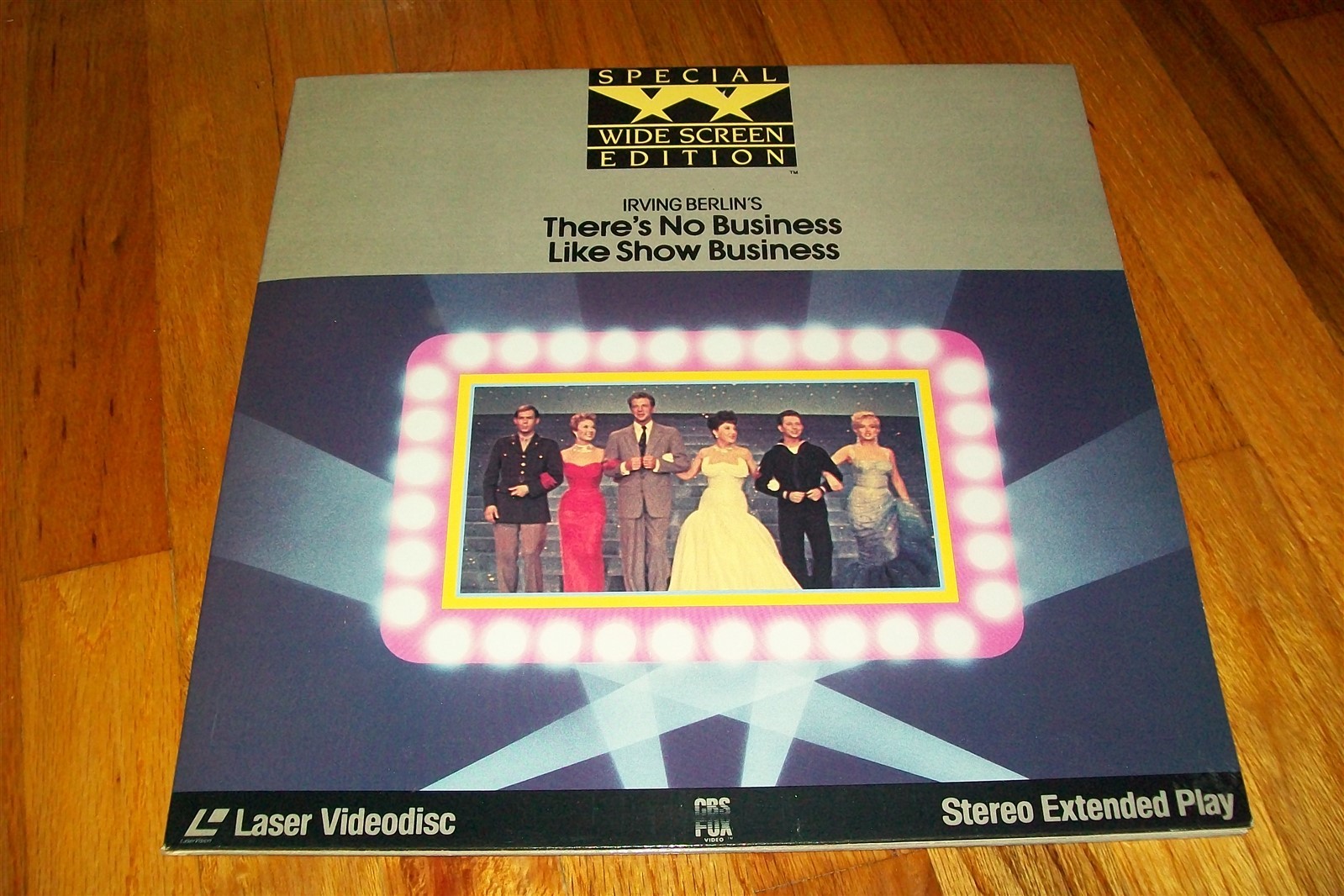 THERE'S NO BUSINESS LIKE SHOW BUSINESS Laserdisc LD WIDESCREEN FORMAT EXCELLENT
