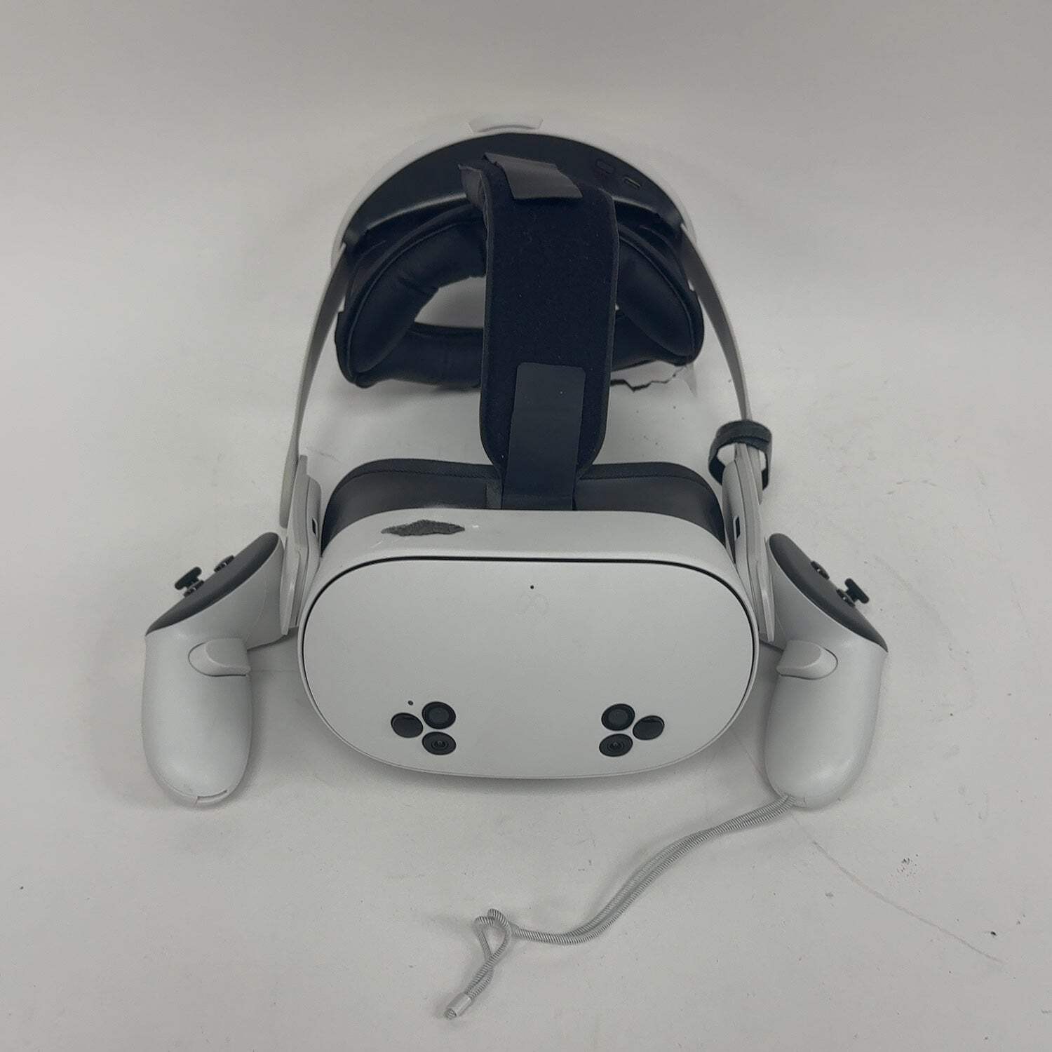 Meta Quest 3S 128GB Standalone All-in-One VR Headset P97
