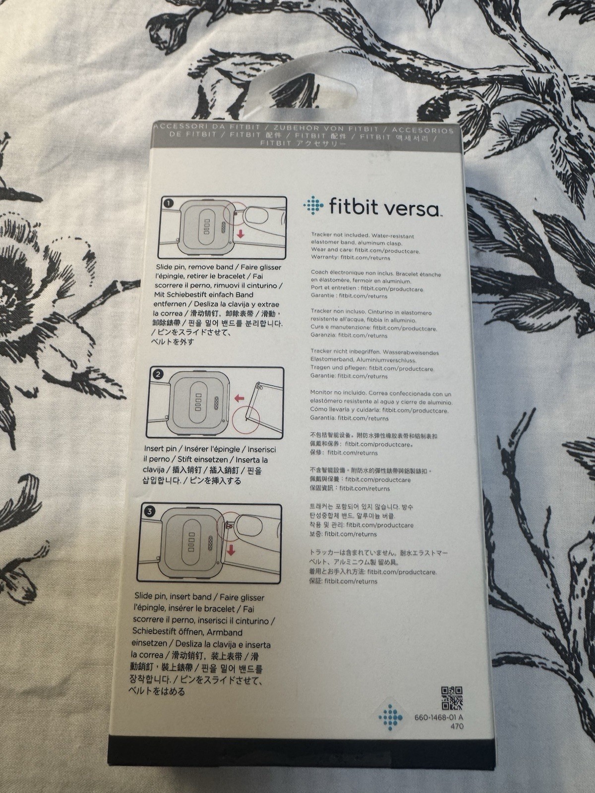 NIB Fitbit Versa Classic Band Black Size Large