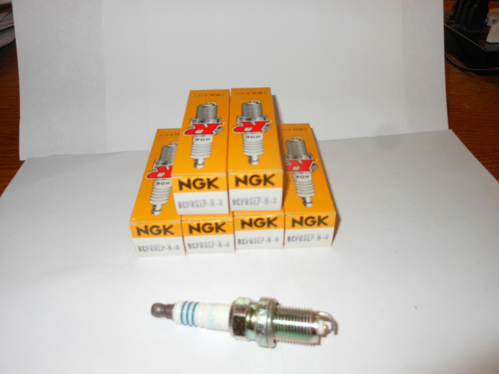 6 (SIX) NGK BCPR6EP-N-8 LASER PLATINUM SPARK PLUGS=$32.94= $5.49 EACH= FREE SHIP