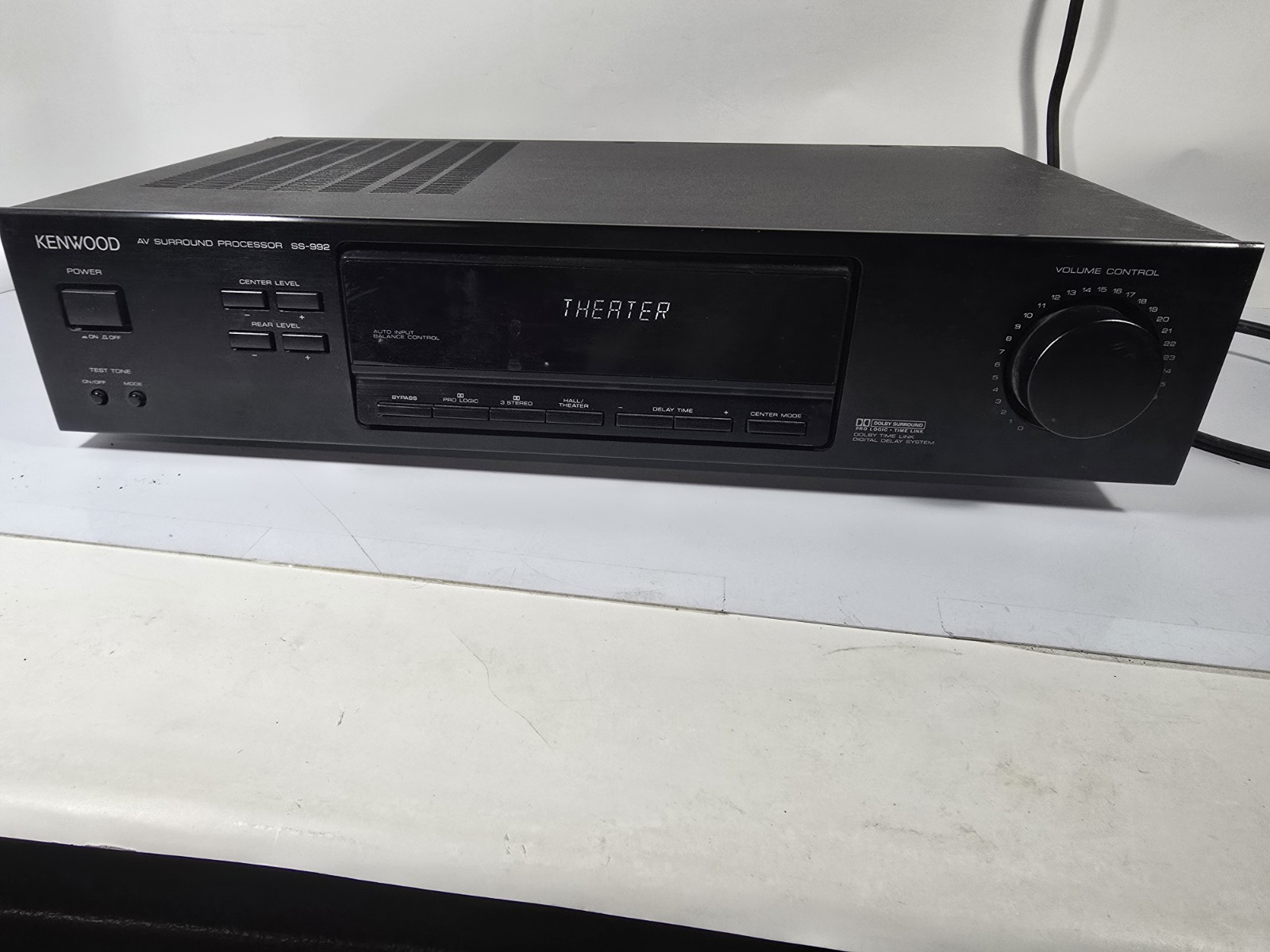 Kenwood SS-992 AV Surround Processor - tested Works Missing Foot