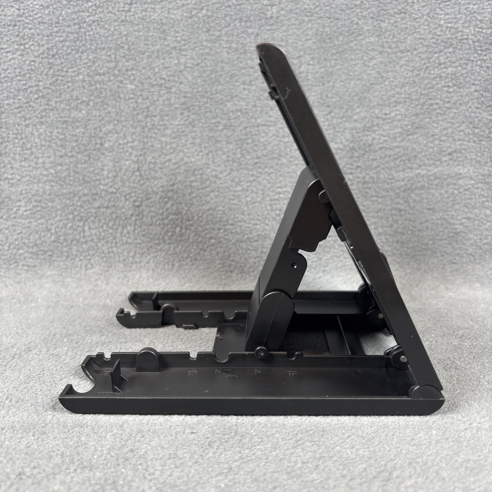 Nintendo Switch - Play Stand By Amazon Basics