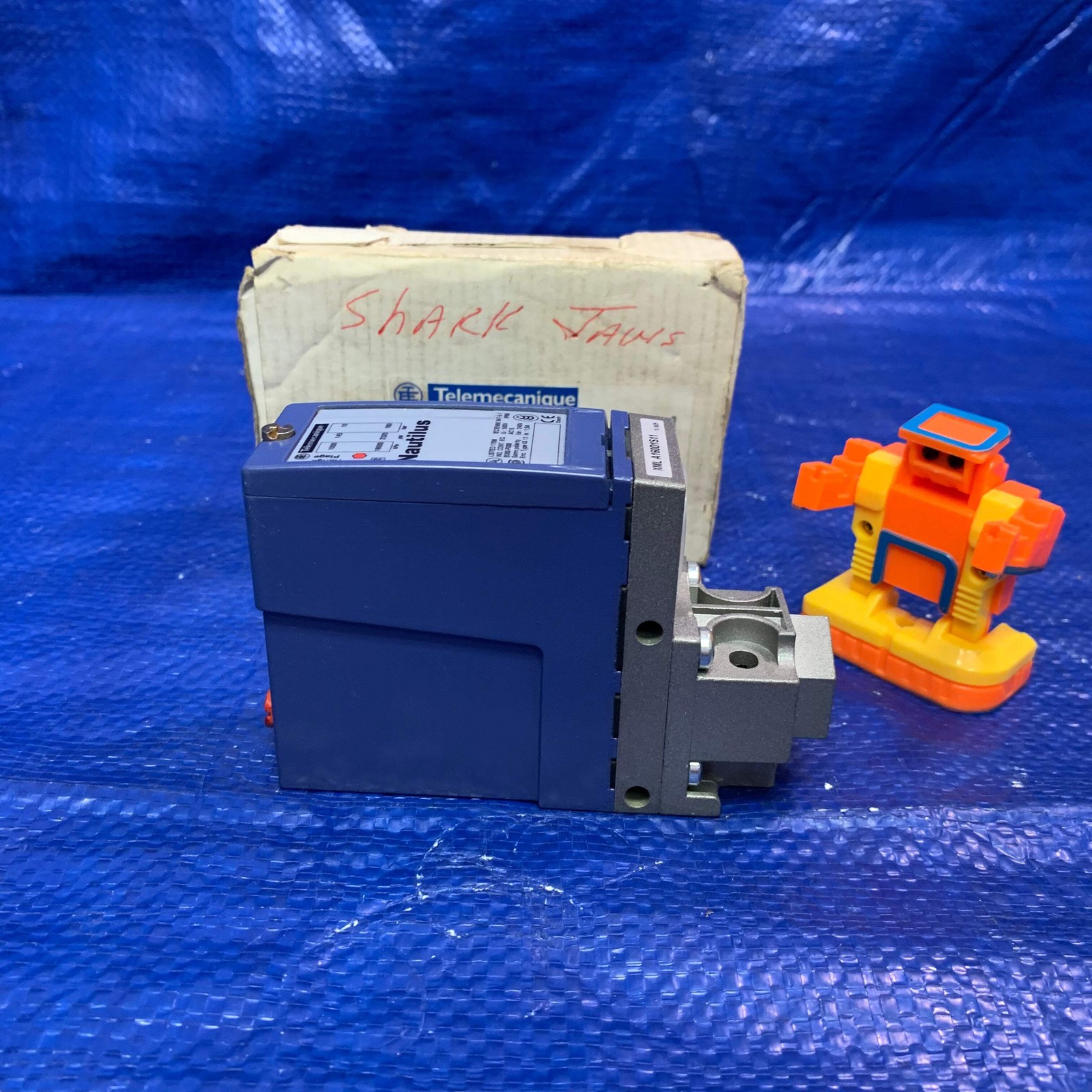 Telemecanique XMLA160D1S11 Pressure Switch (Open Box)