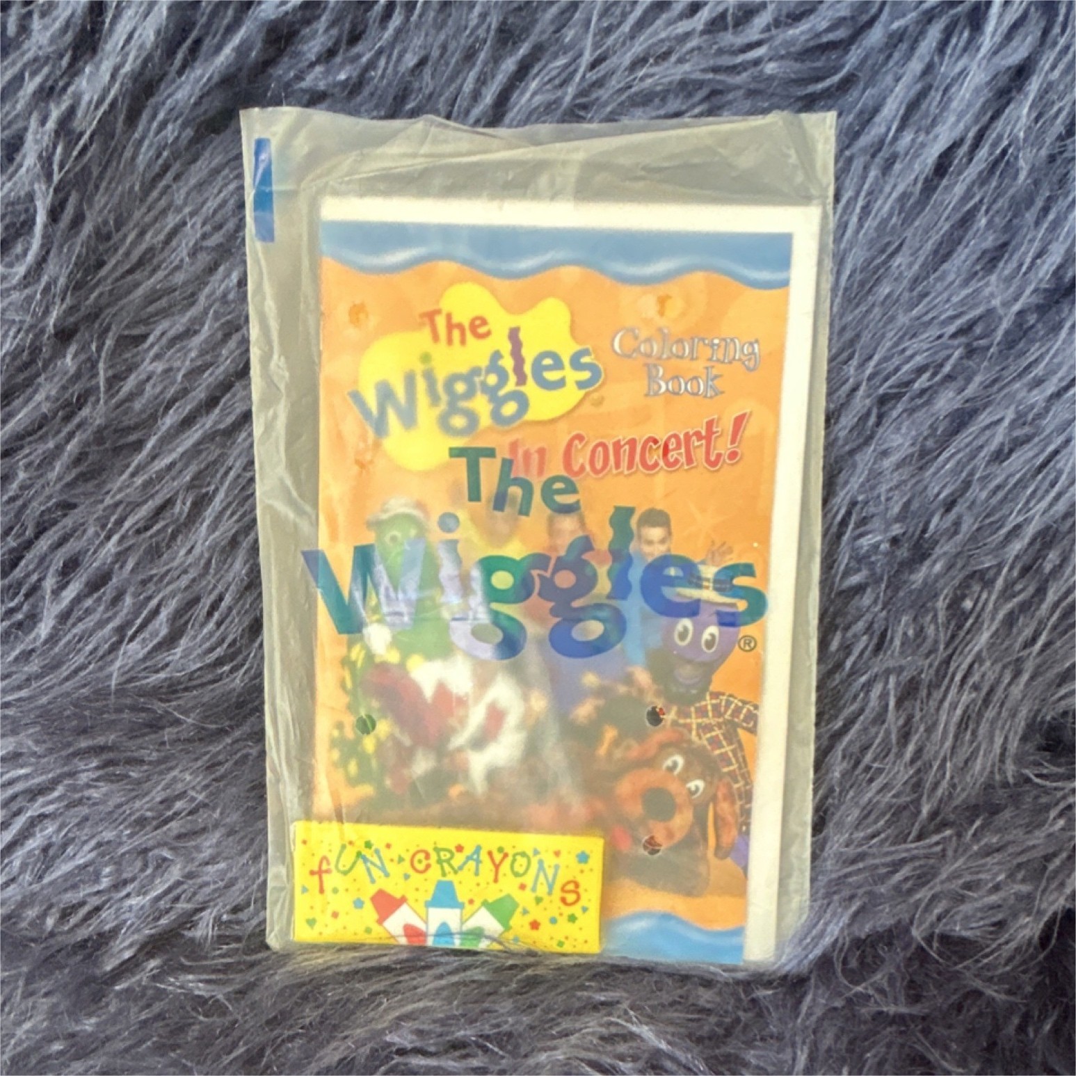 The Wiggles 2004 LIVE IN CONCERT GOODIE BAGS | Poster, coloring book and crayons