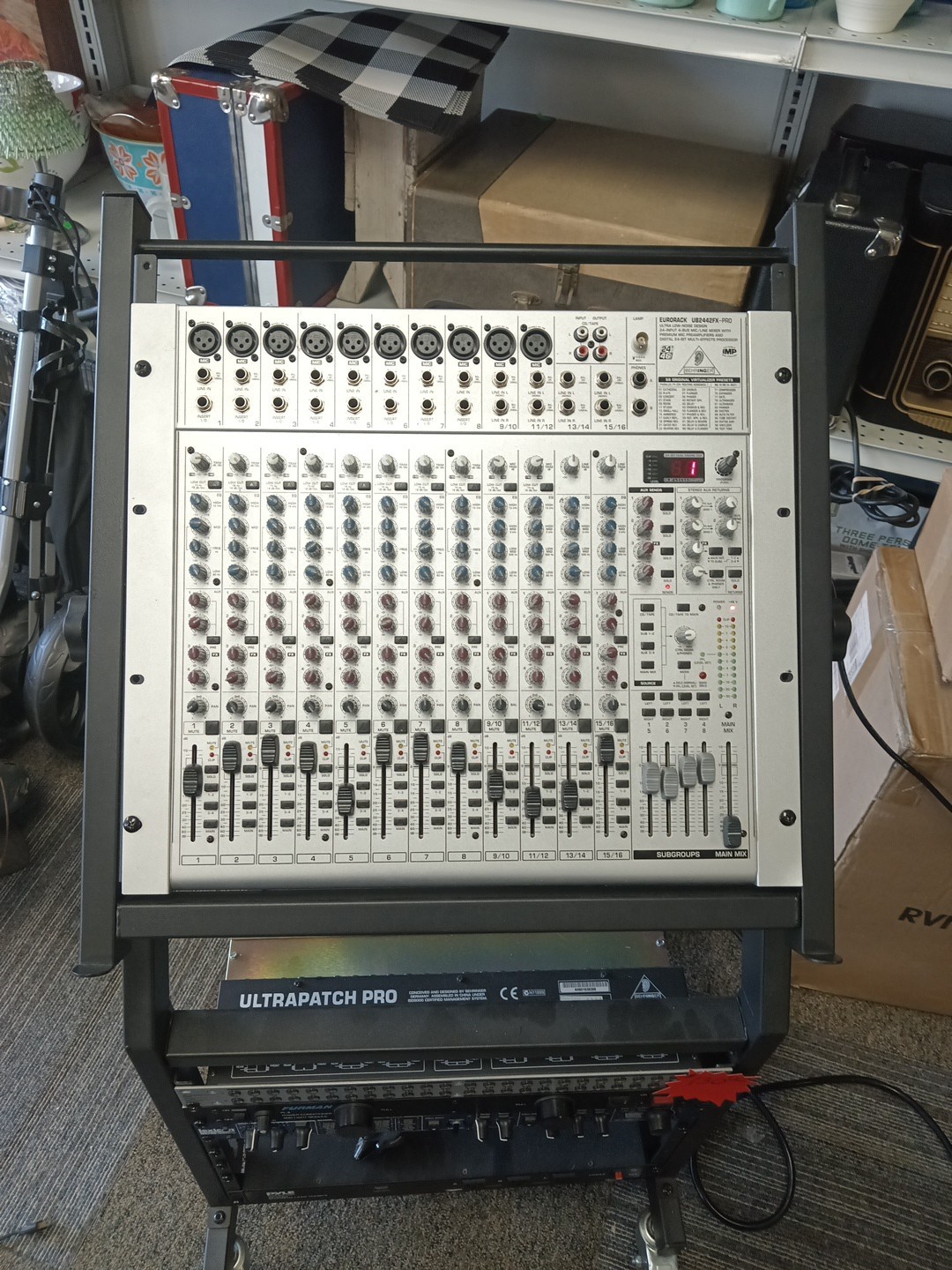Behringer UB2442FX-PRO Mixing Console