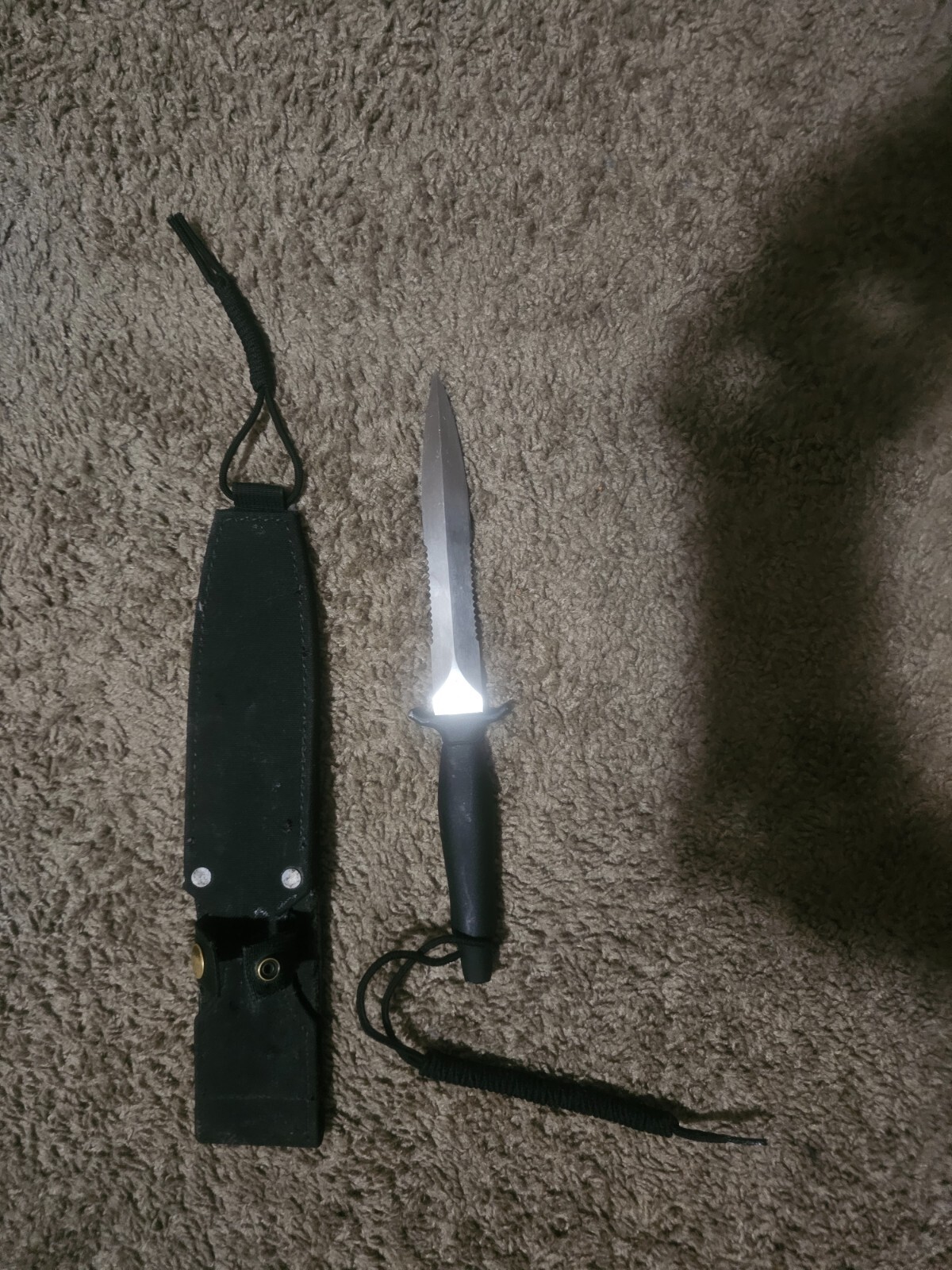 gerber mk2 mark II, black handle, black sheath, serrated edges