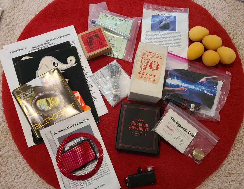 11 Item Incredible Misfit Magic Lot Mentalism Magic Trick  