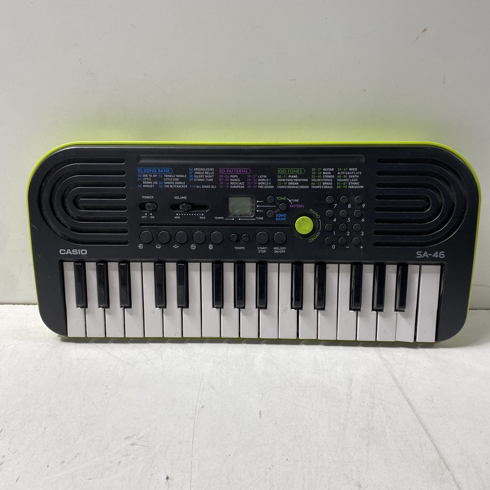 Casio Mini Electronic Keyboard SA-46 Green Black 32 Keys