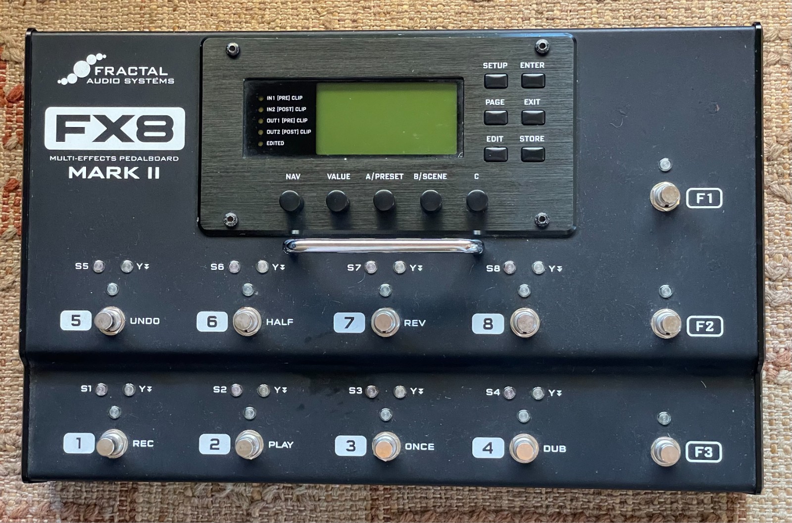 Fractal Audio Systems AX8 Amp Modeler/Multi-FX Processor - Black