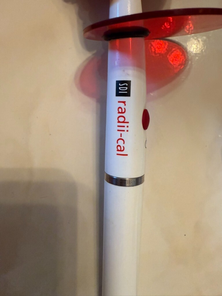 SDI Radii-Cal LED Cordless Dental Curing Light and composite gun