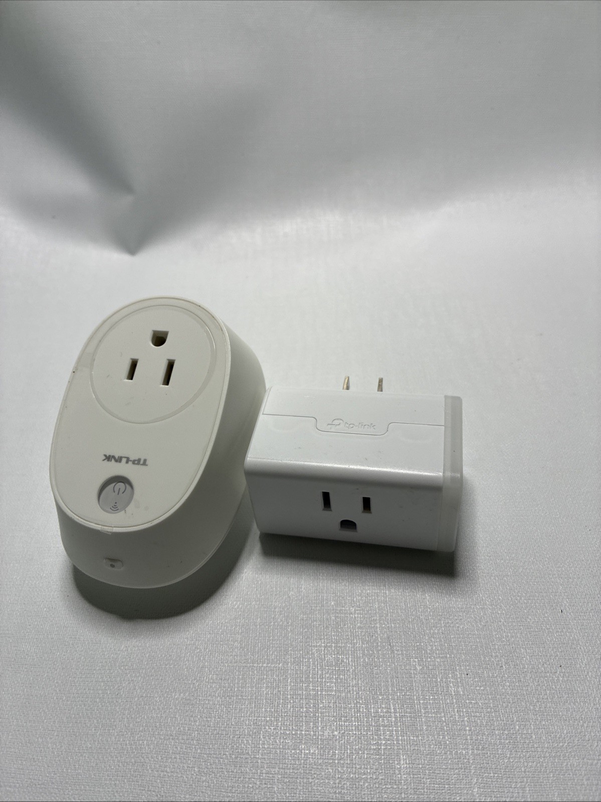 TP-Link Kasa HS103 Smart Wi-Fi Plug & HS110 Plug