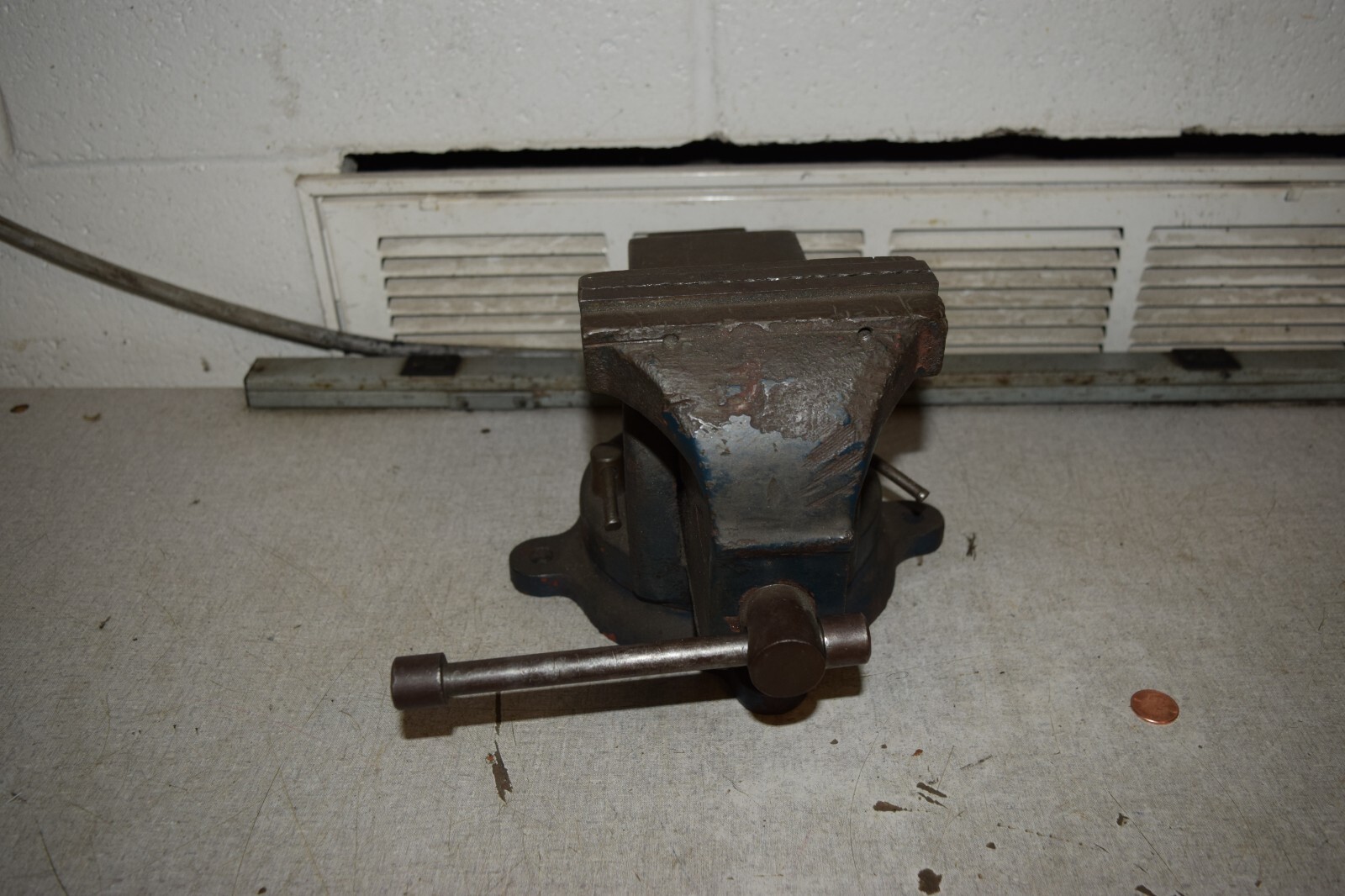 Bench Vise 5" Jaws