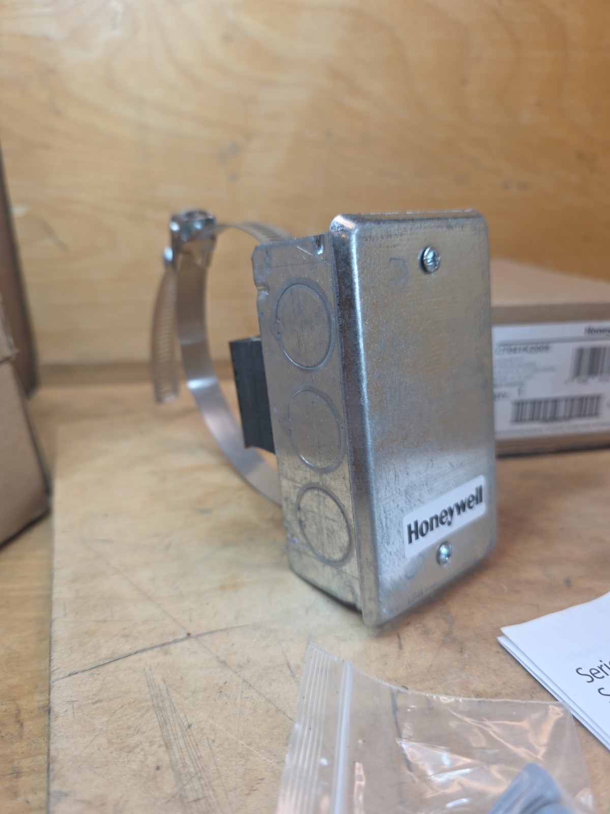 Honeywell C7041K2005