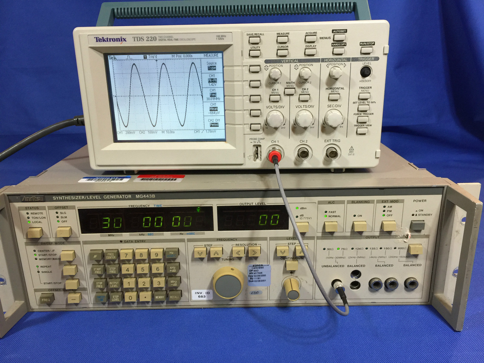 Anritsu MG443B Synthesizer / Level Generator, Tested