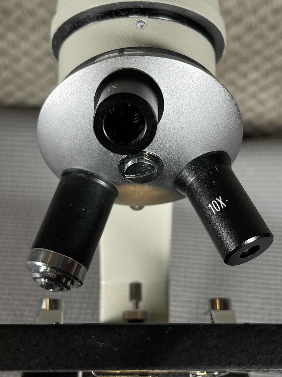 Wards 24-2130 Microscope with objectives 4x, 10x, 40x Walter WF10X