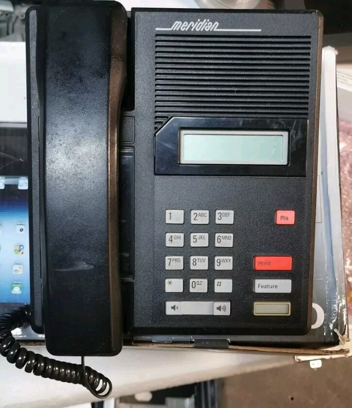 Used Nortel M7100 NT8B14 Black 1 Button Digital Telephone Made in Canada.