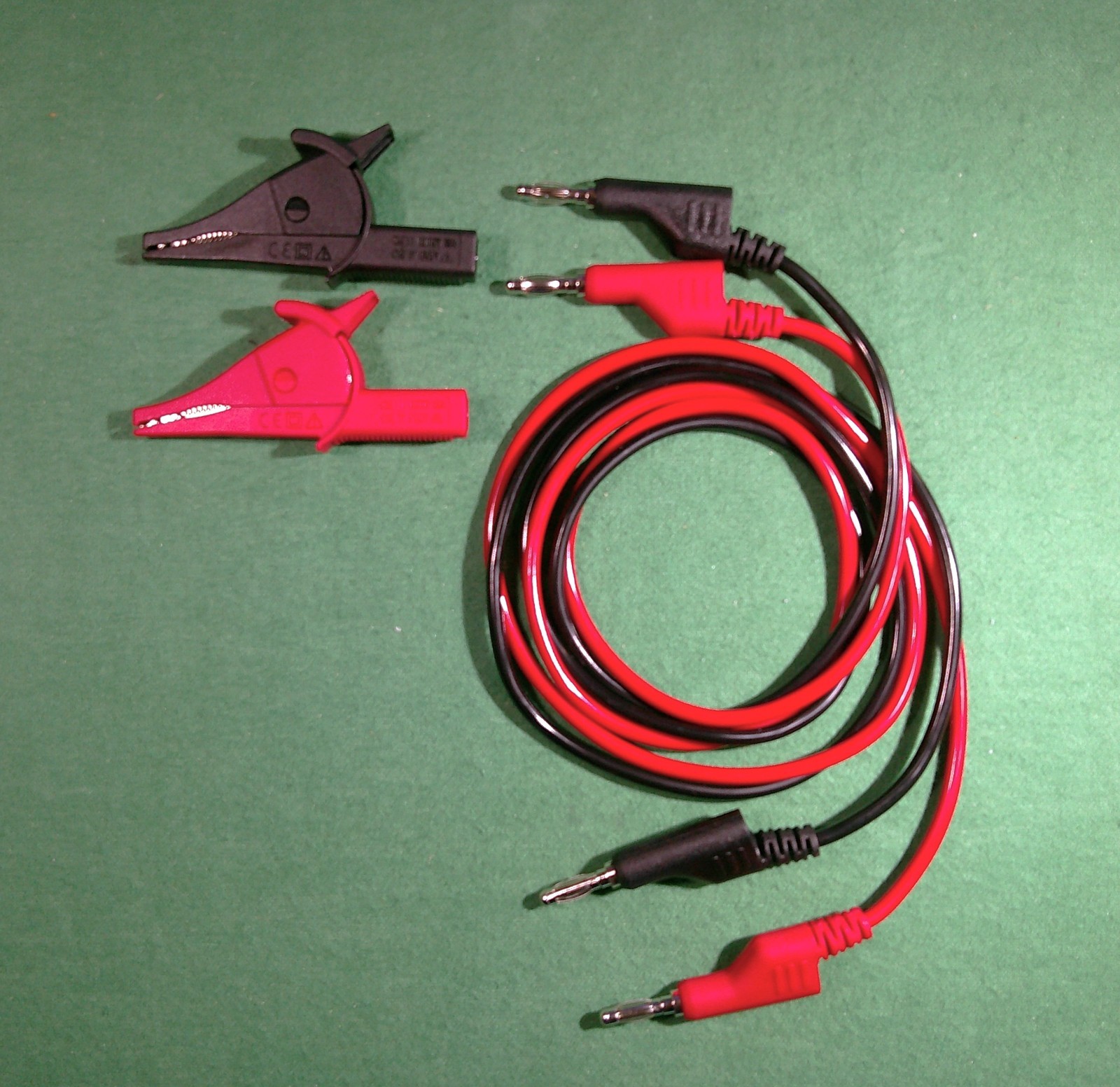40" Multimeter Test Leads 4mm 'stacking' Banana Plugs both ends + A-Clips pair.