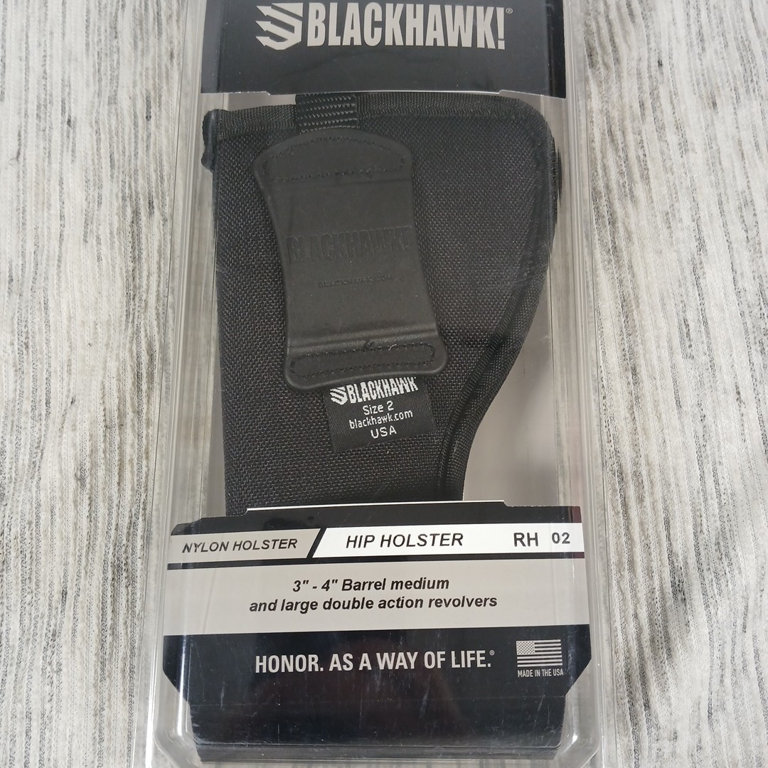 BLACKHAWK! Black IWB HOLSTER Size 02, Right Hand, (Md/Lg Dbl Act Revolver