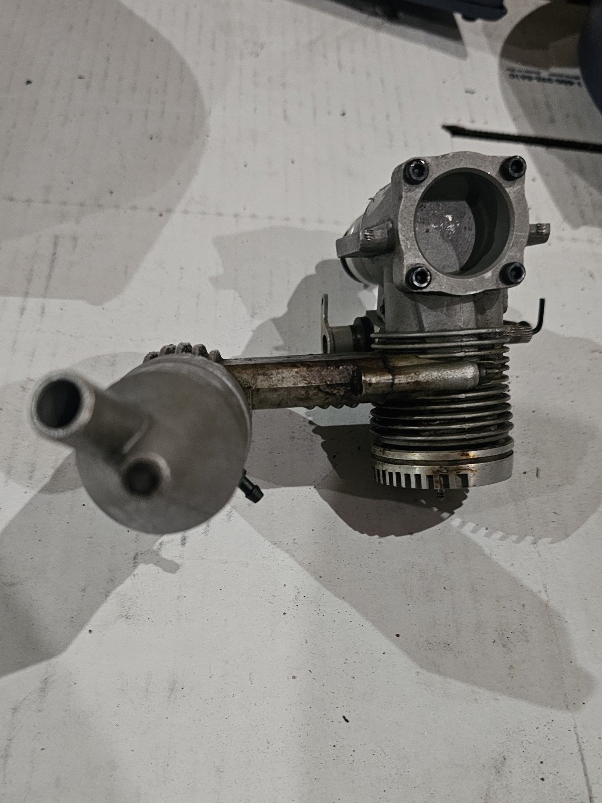 MDS MDS 40 2-Stroke Nitro/Glow RC Airplane Engine w/ Muffler Exhaust