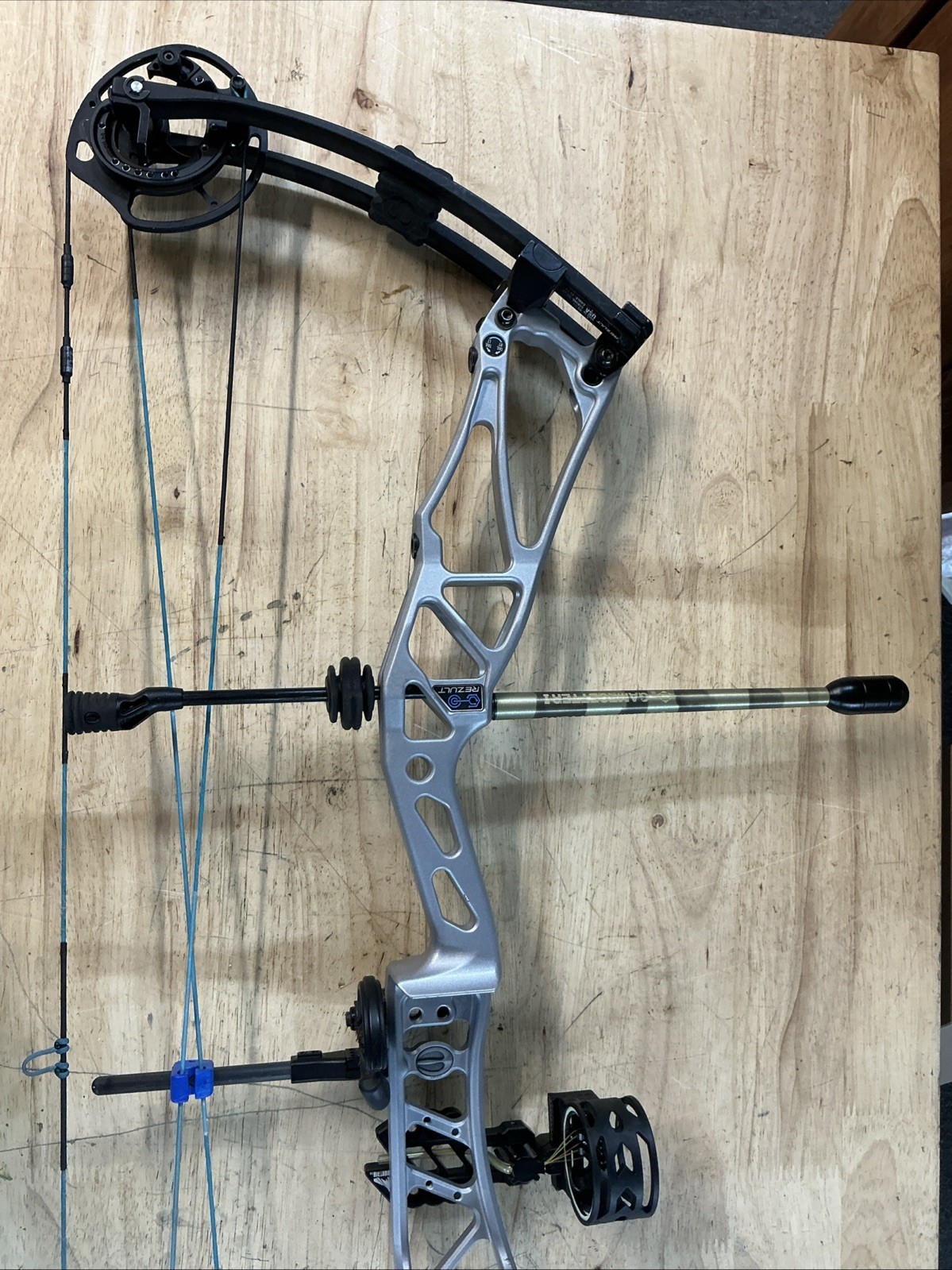 Elite Rezult 38 Compound Bow