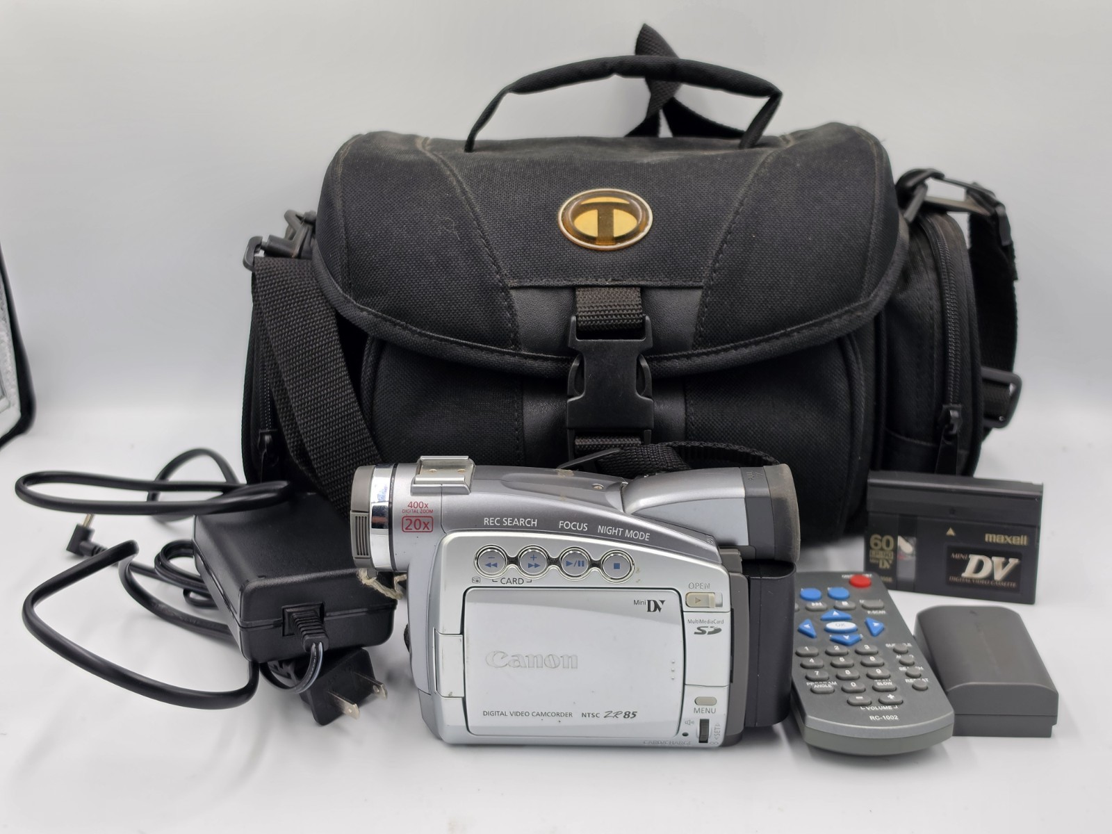 Canon ZR85 Mini DV Camcorder w/ Remote Video Transfer To DVD - Tested & Working