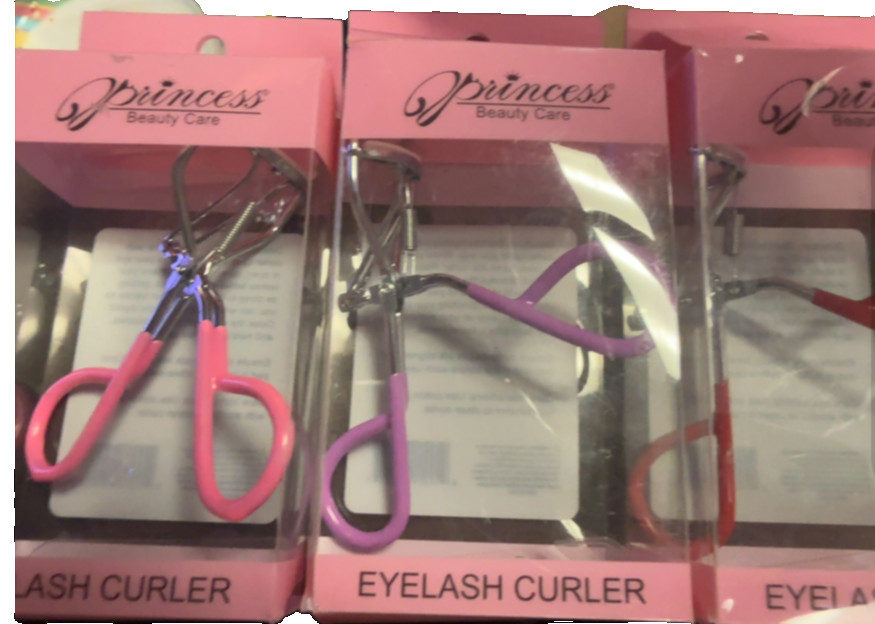 Princess Eyelash Curler  Lash Eyelash Curler Brand New in Box