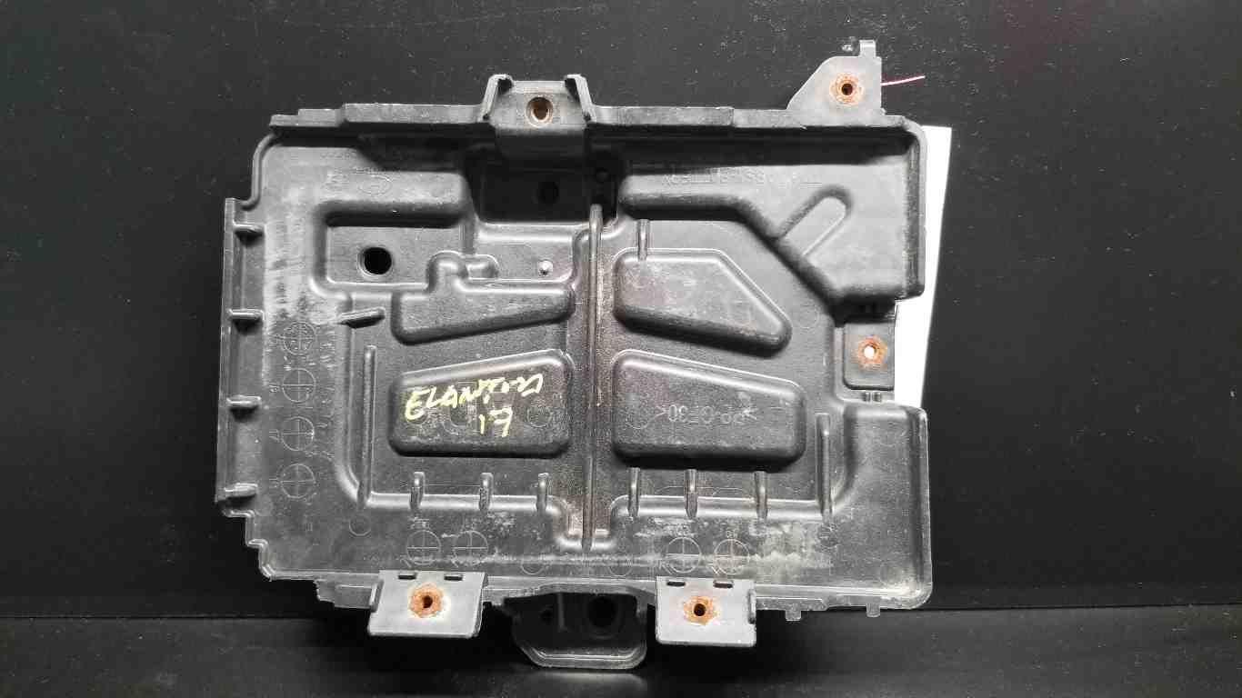 ✅ 2017 HYUNDAI ELANTRA BATTERY TRAY PN:37150-F2100 OEM