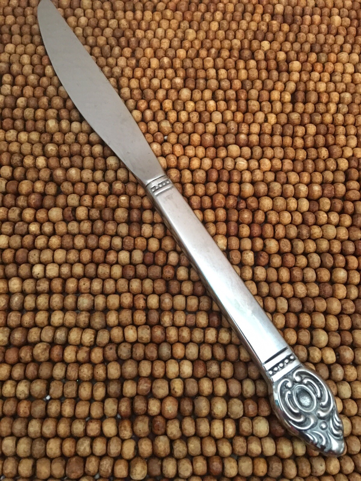 1881 Rogers Stainless Pierced Black DANISH COURT Hollow Dinner Knife 9 1/8”