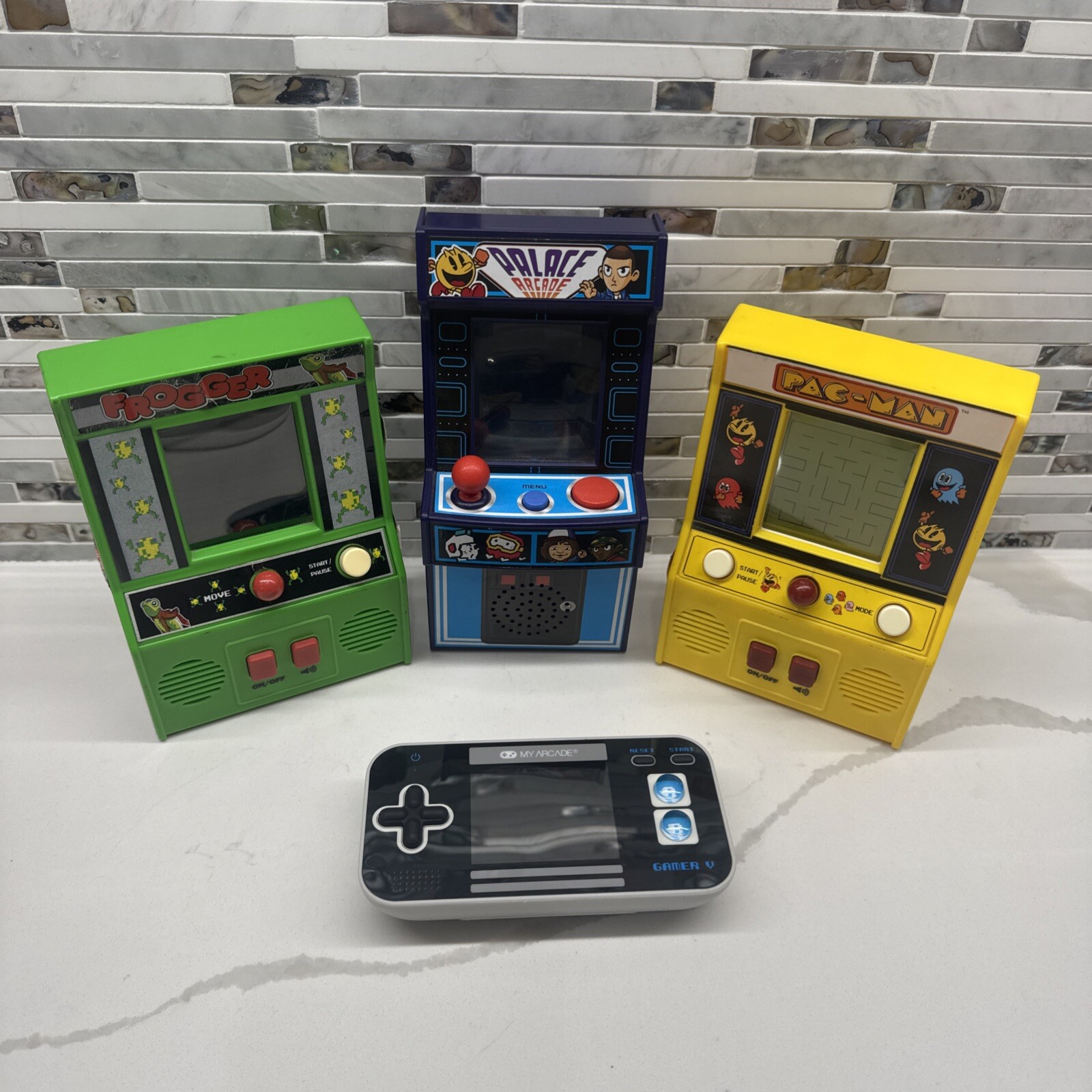 Lot of 4 Mini Arcade Games, Frogger, Stranger Things, Pac-Man, etc. TESTED