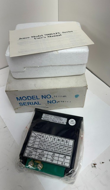 Jenco 7000APL Microcomputer Thermometer