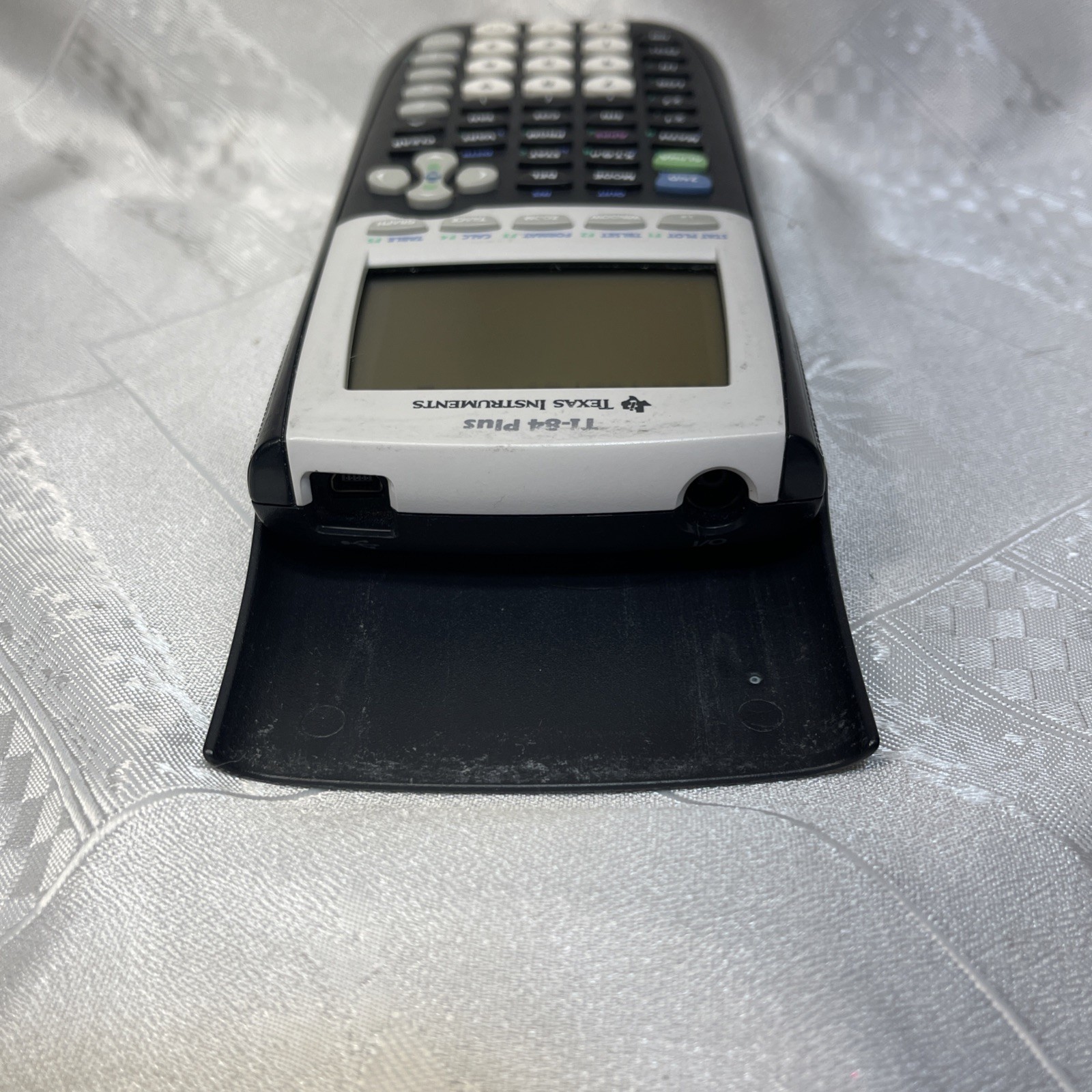 TI-84 Plus Graphing Calculator with Cover - Texas Instruments TESTED